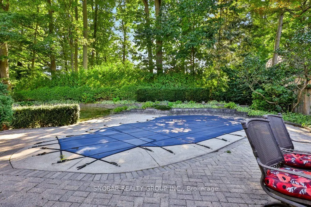 1302 Greenoaks Drive