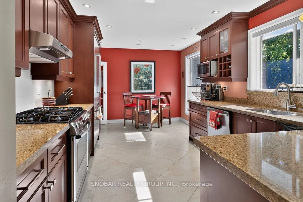 1302 Greenoaks Drive