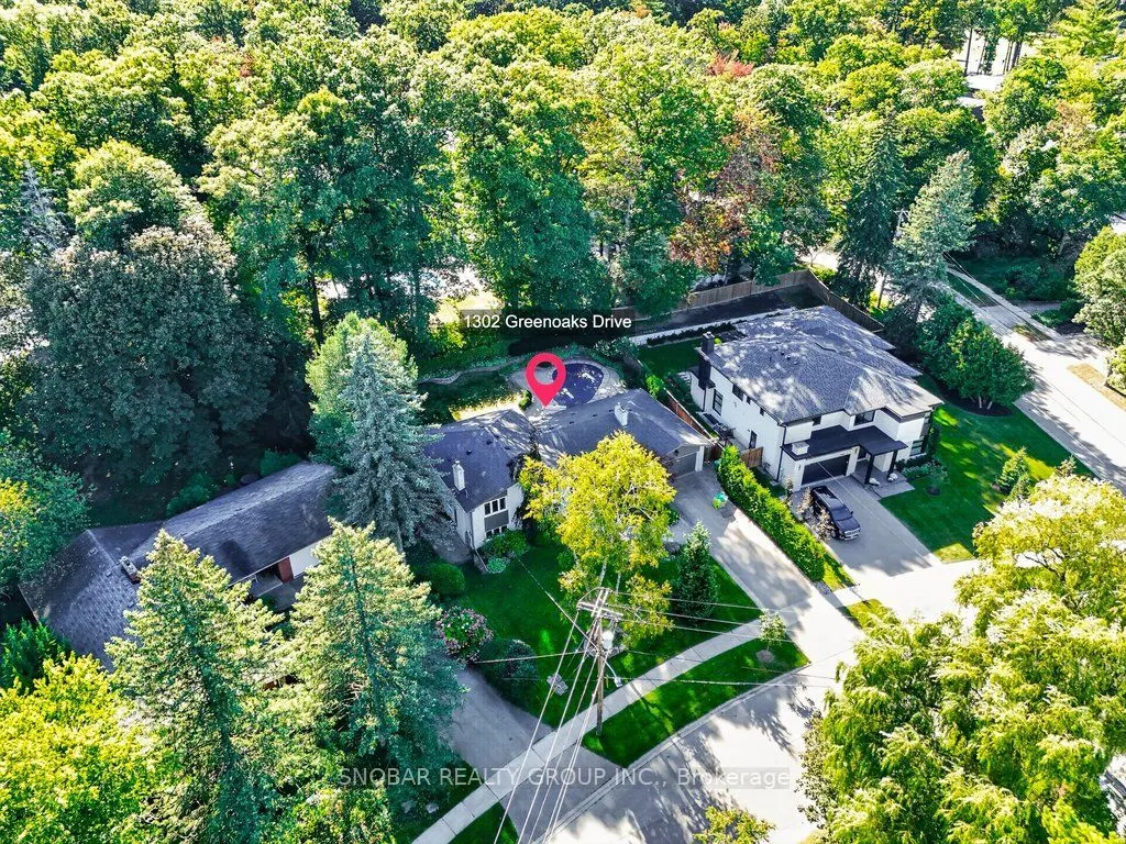 1302 Greenoaks Drive
