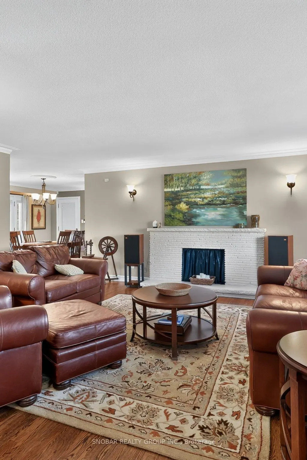 1302 Greenoaks Drive