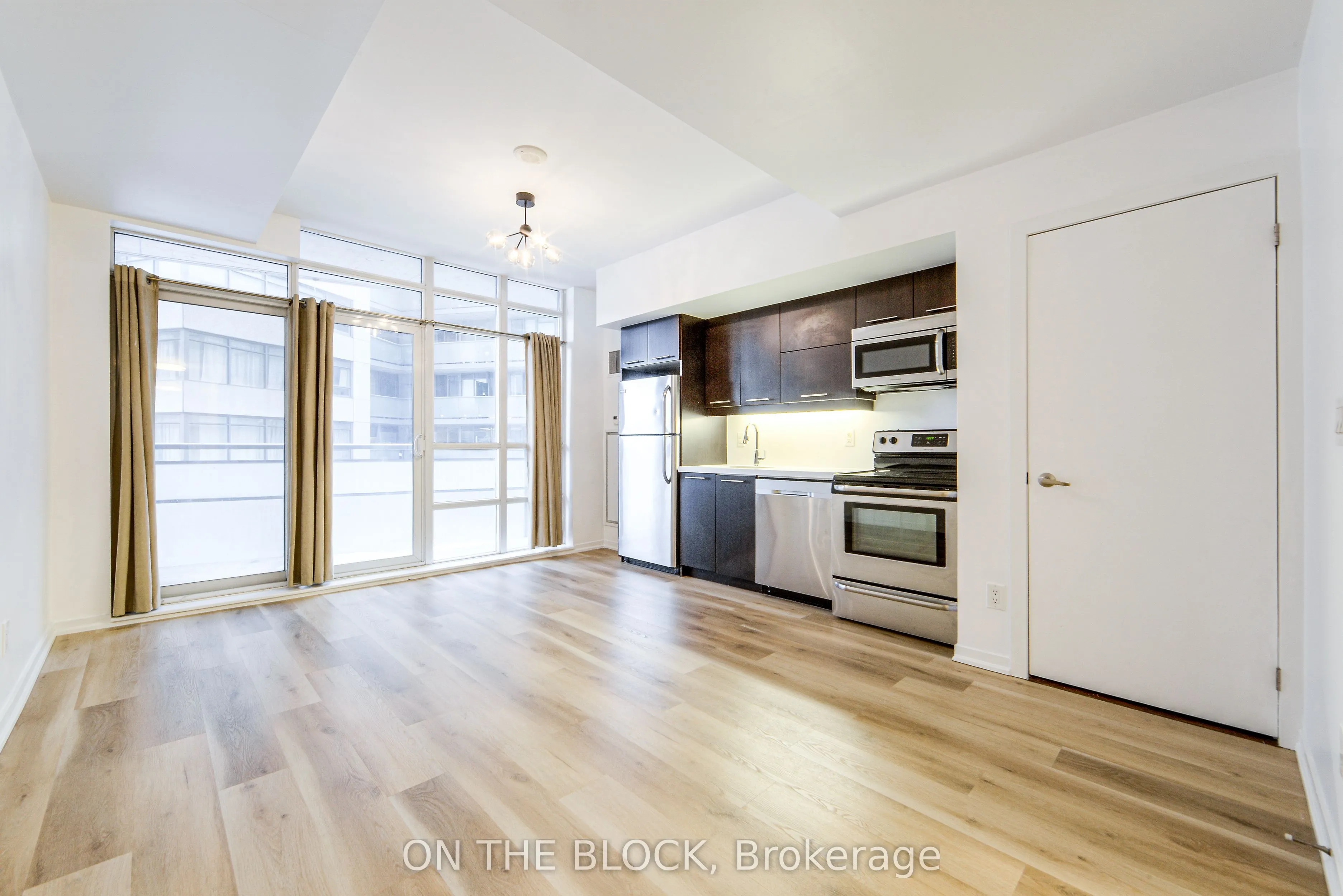 38 Joe Shuster Way #302