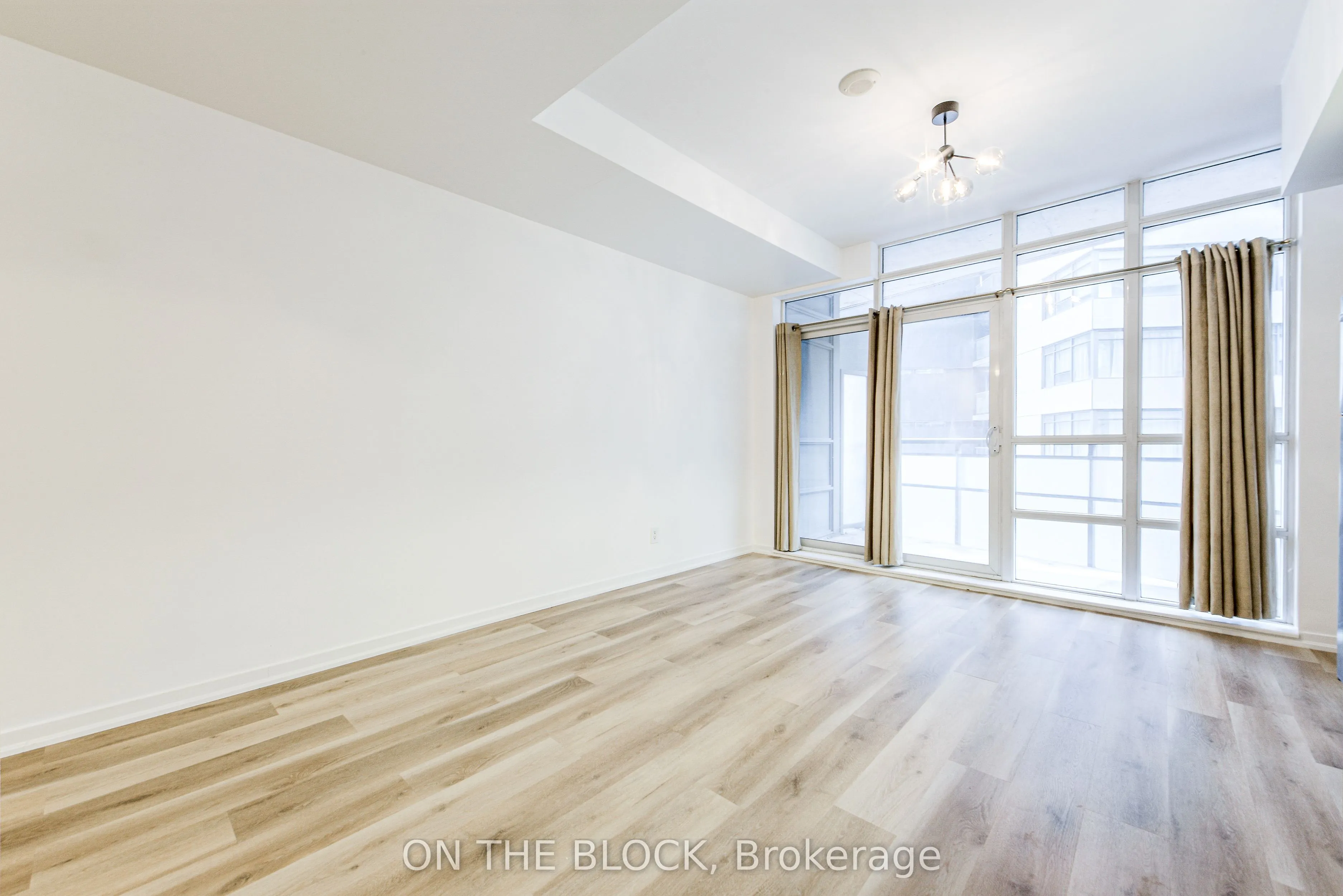 38 Joe Shuster Way #302