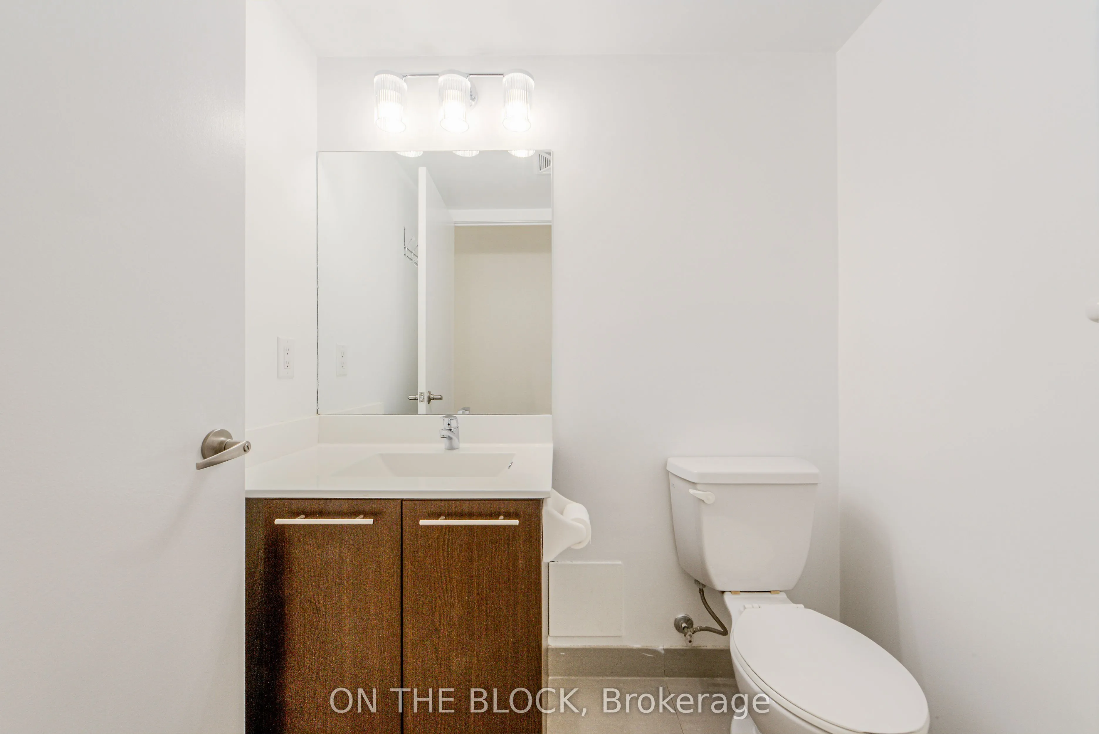 38 Joe Shuster Way #302