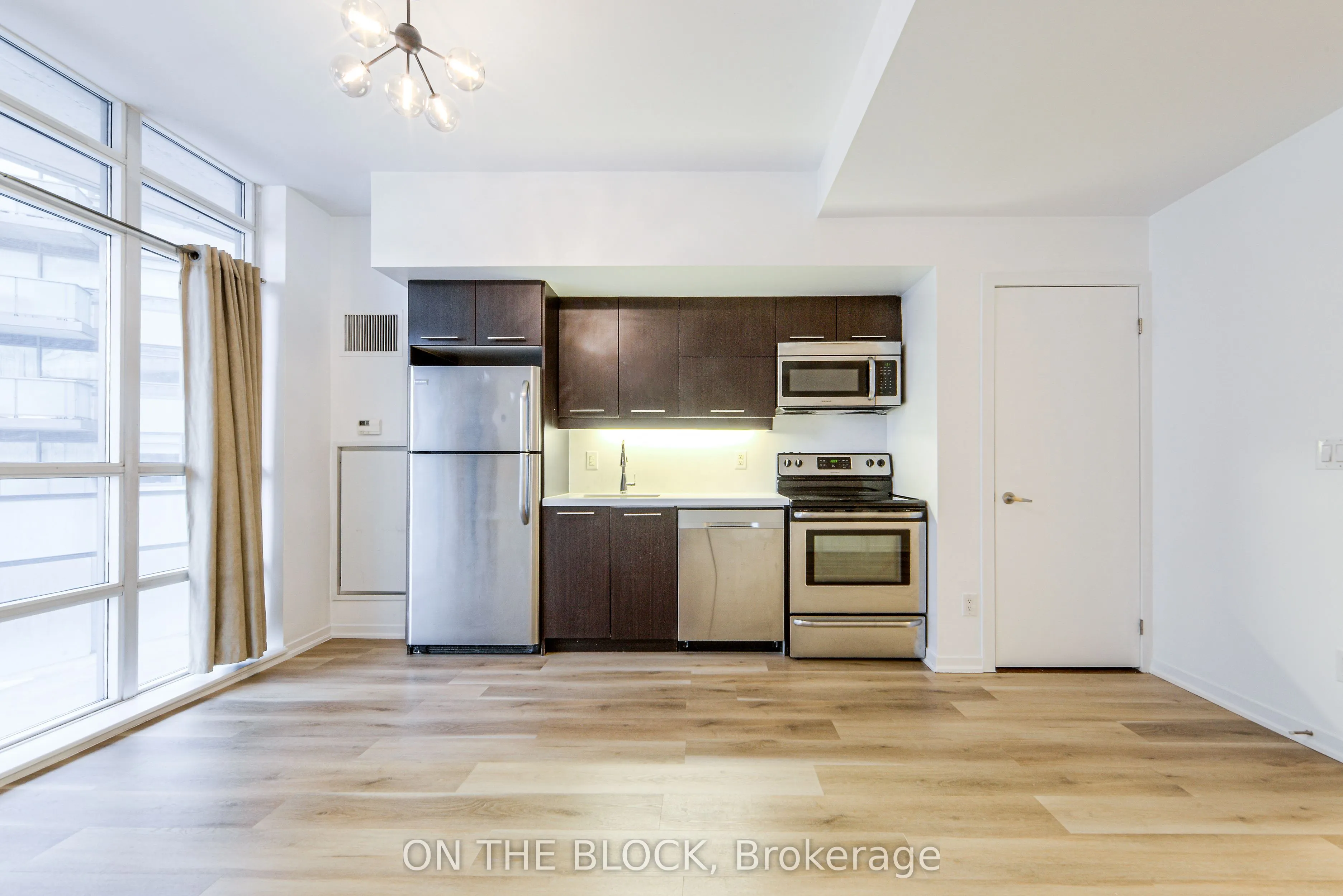 38 Joe Shuster Way #302