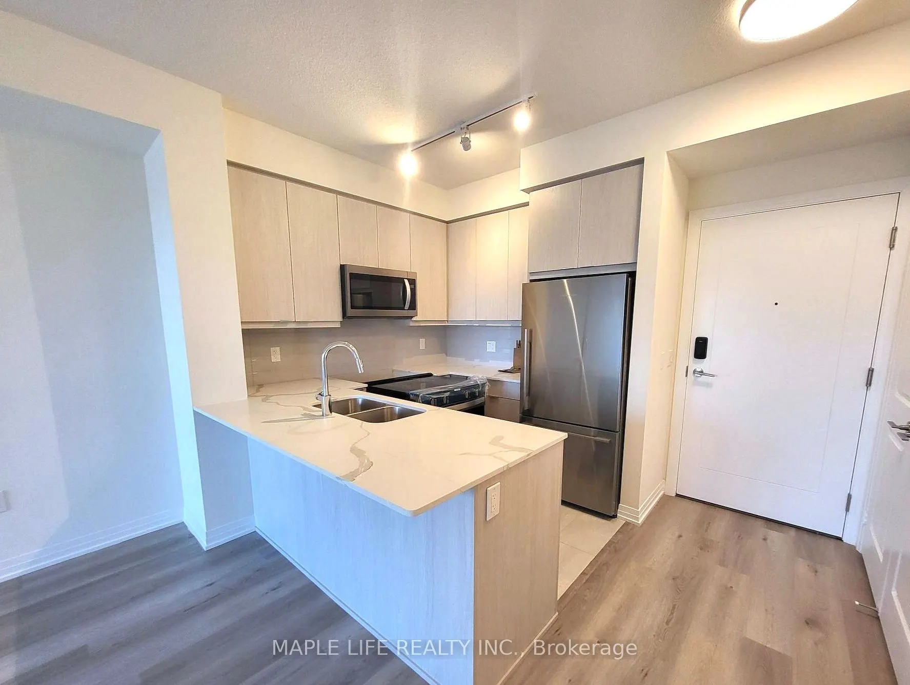 15 Watergarden Drive #302