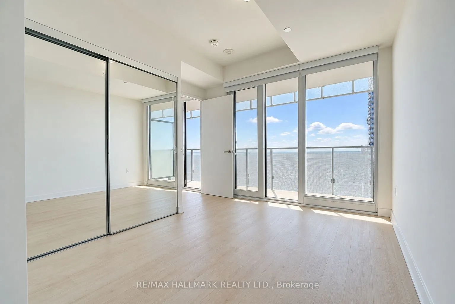 3900 Confederation Parkway #5504