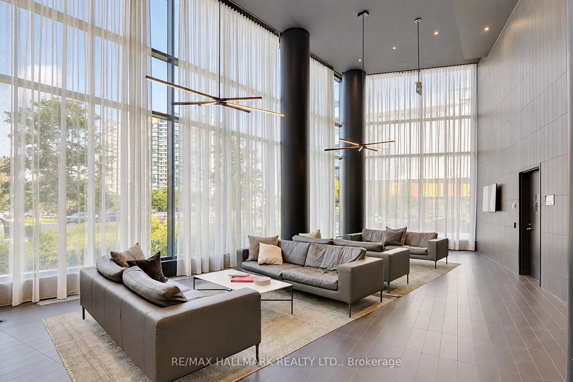 3900 Confederation Parkway #5504