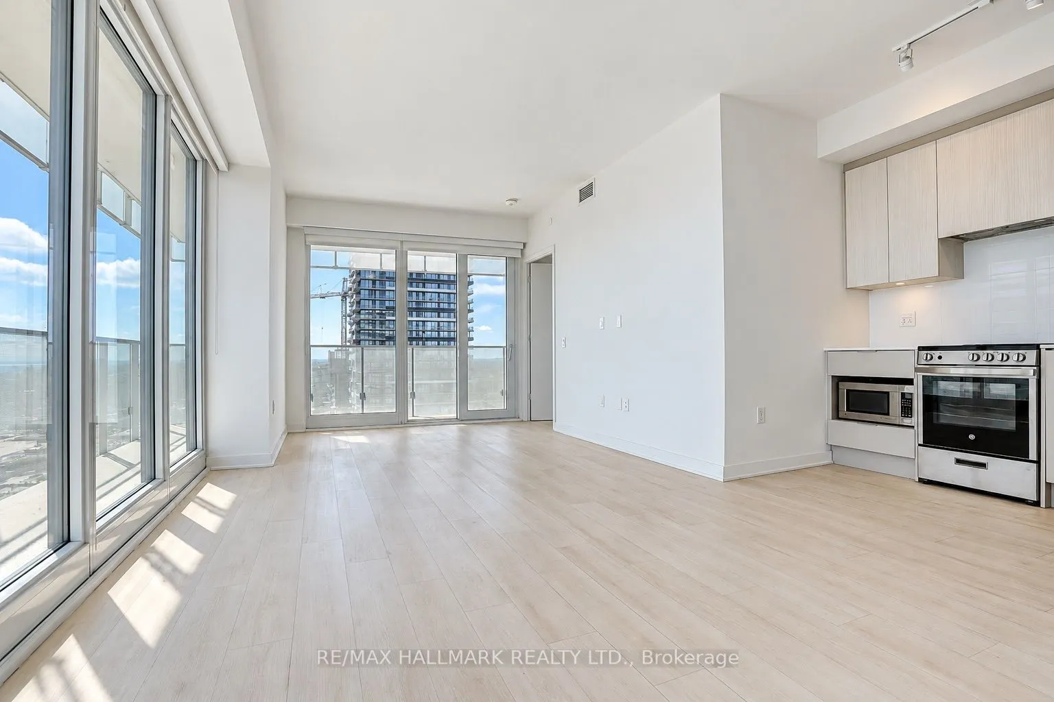 3900 Confederation Parkway #5504