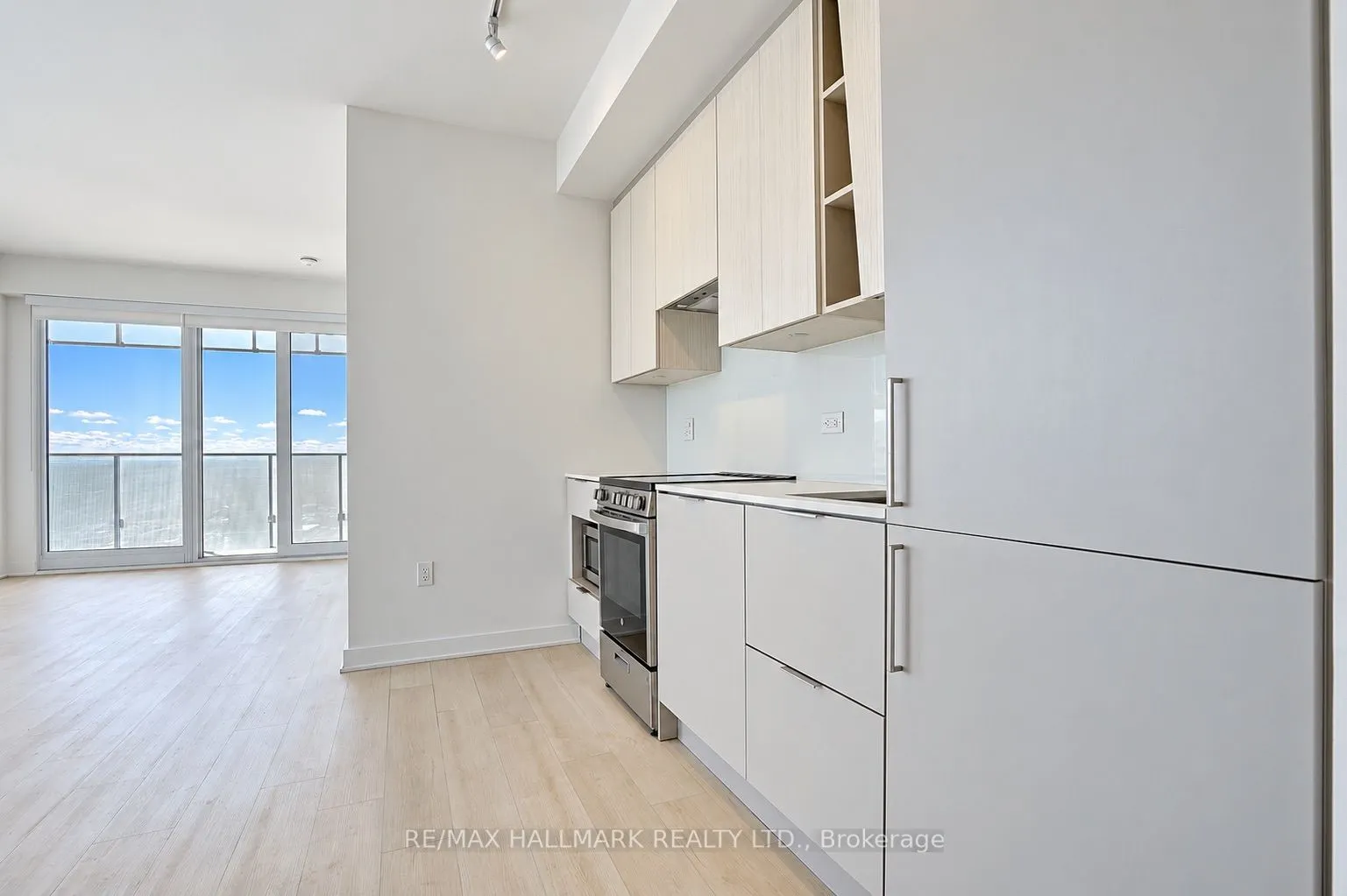 3900 Confederation Parkway #5504