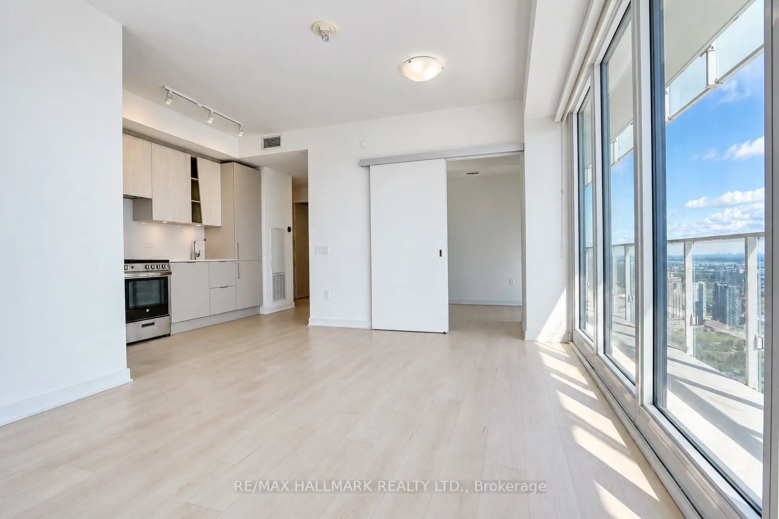 3900 Confederation Parkway #5504