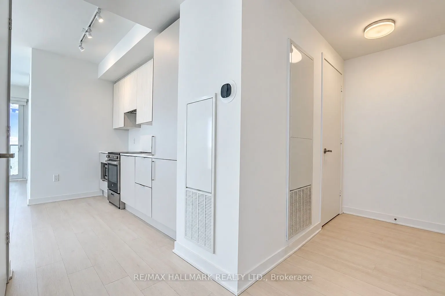 3900 Confederation Parkway #5504