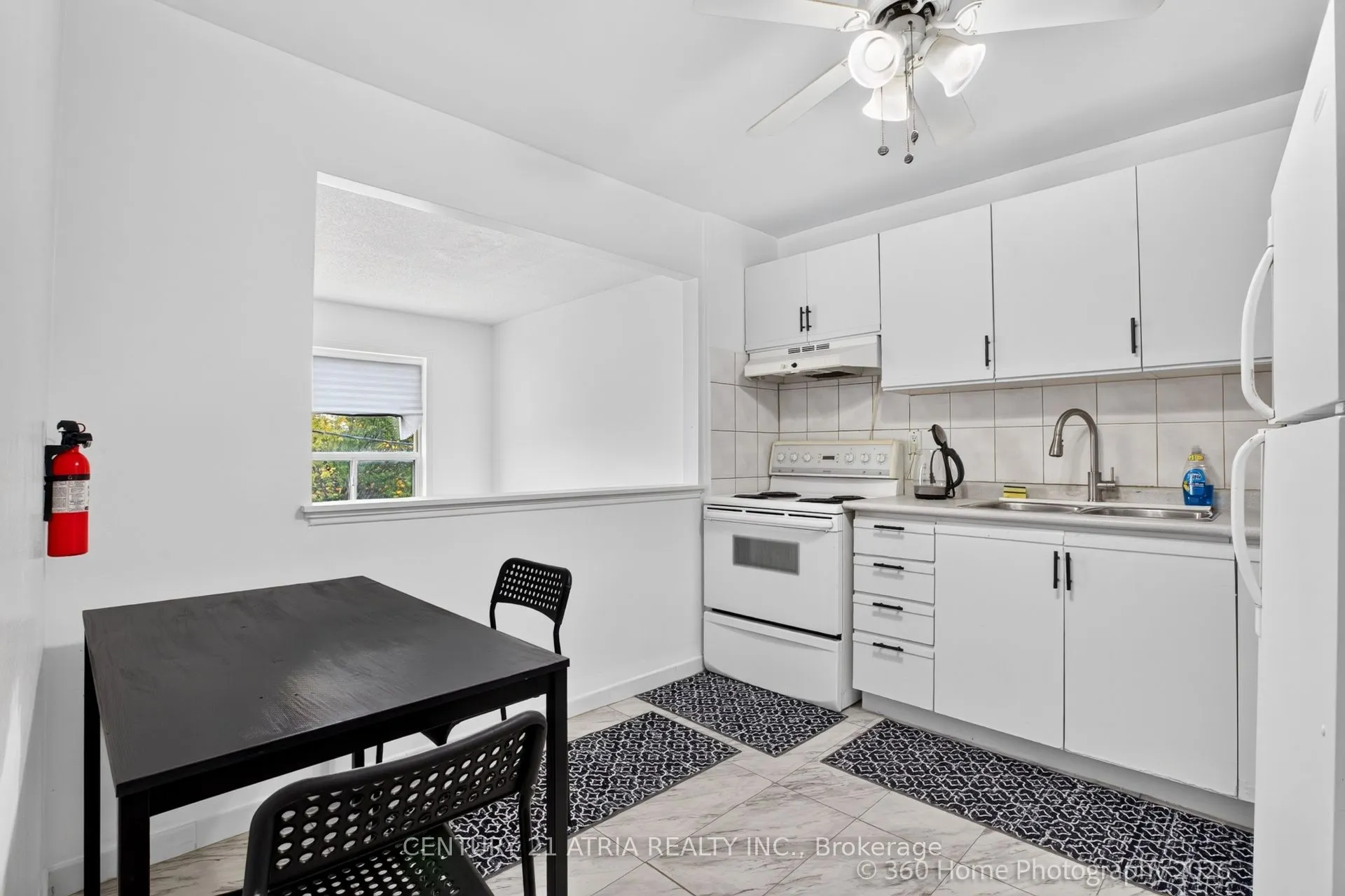 648-650 Wilson Avenue