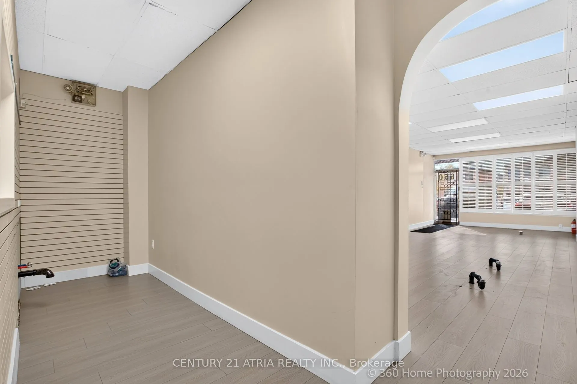 648-650 Wilson Avenue