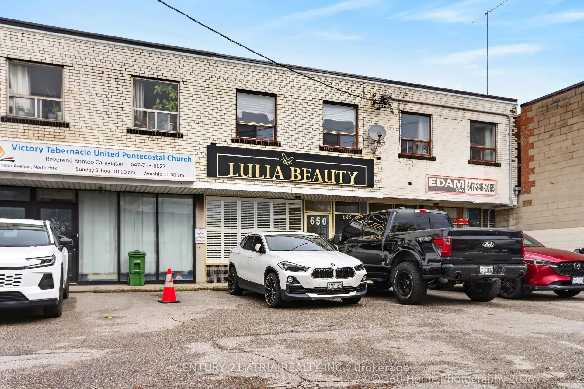 648-650 Wilson Avenue