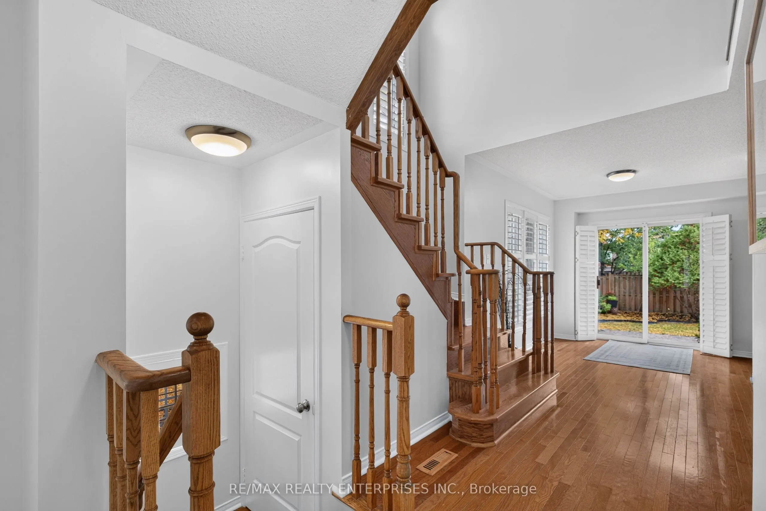 5555 Linwell Place