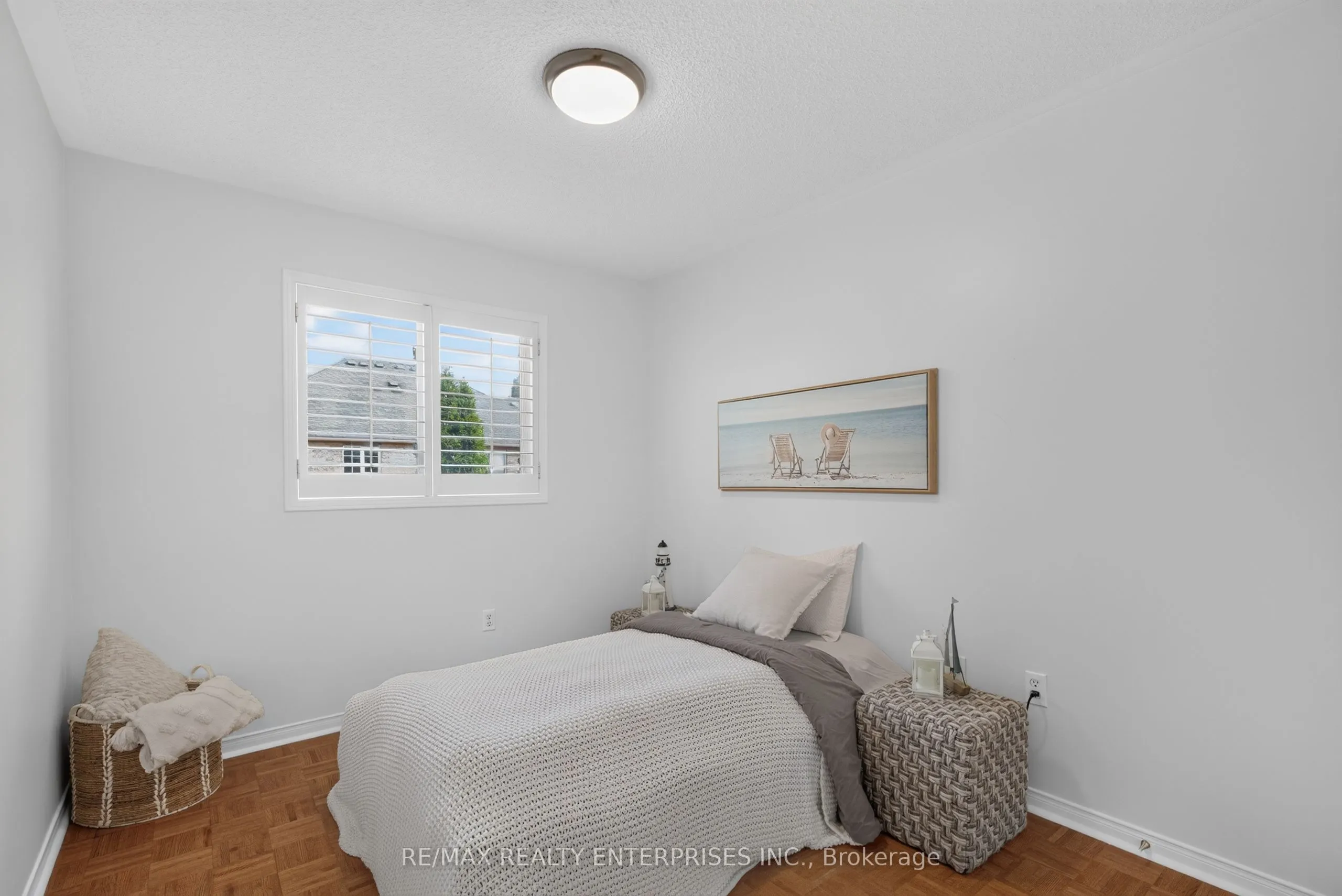 5555 Linwell Place