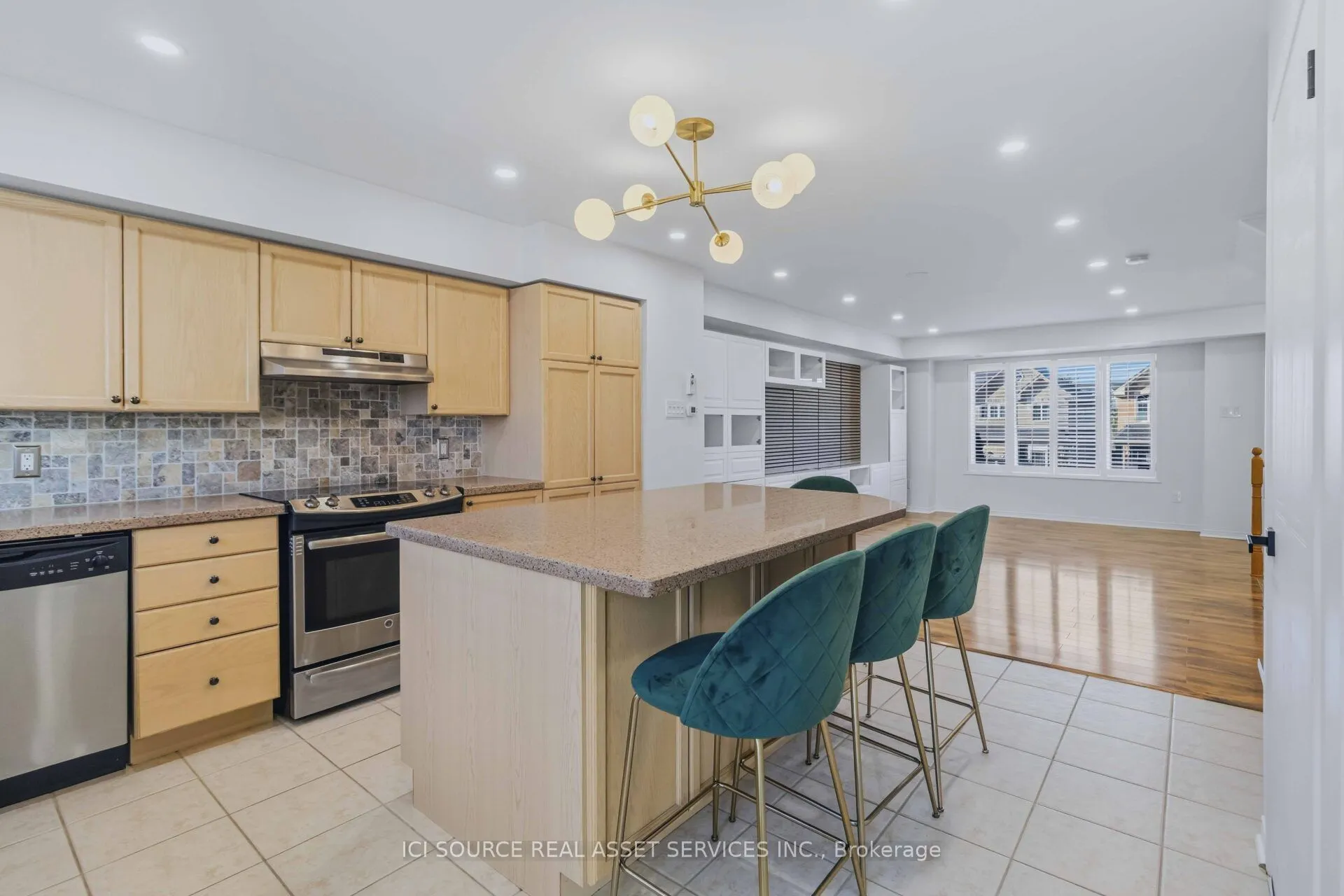 4985 Southampton Drive #48