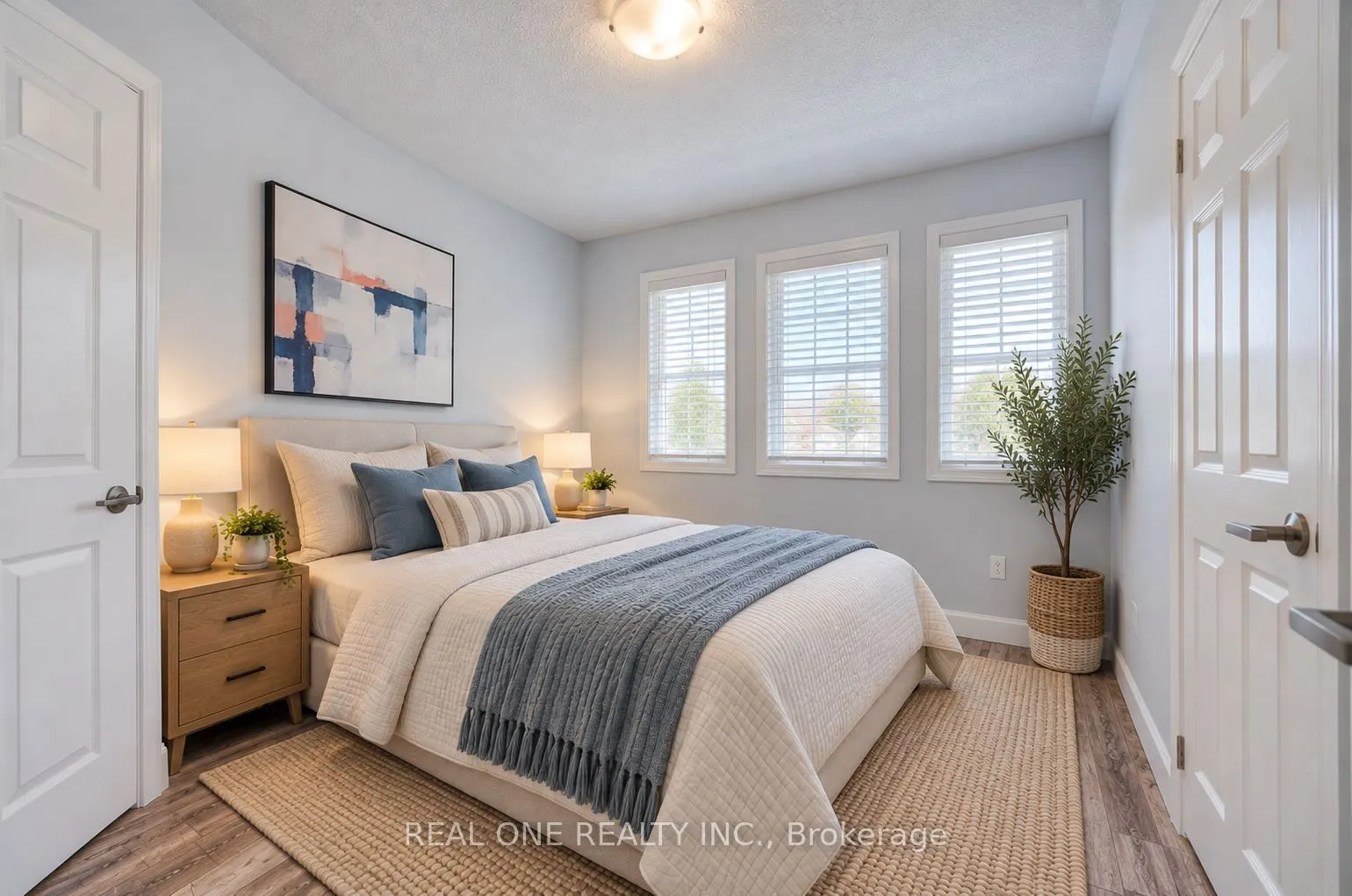 266 Woodley Crescent