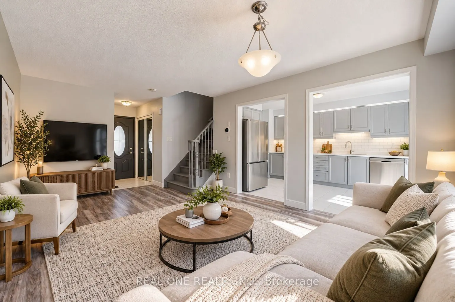 266 Woodley Crescent