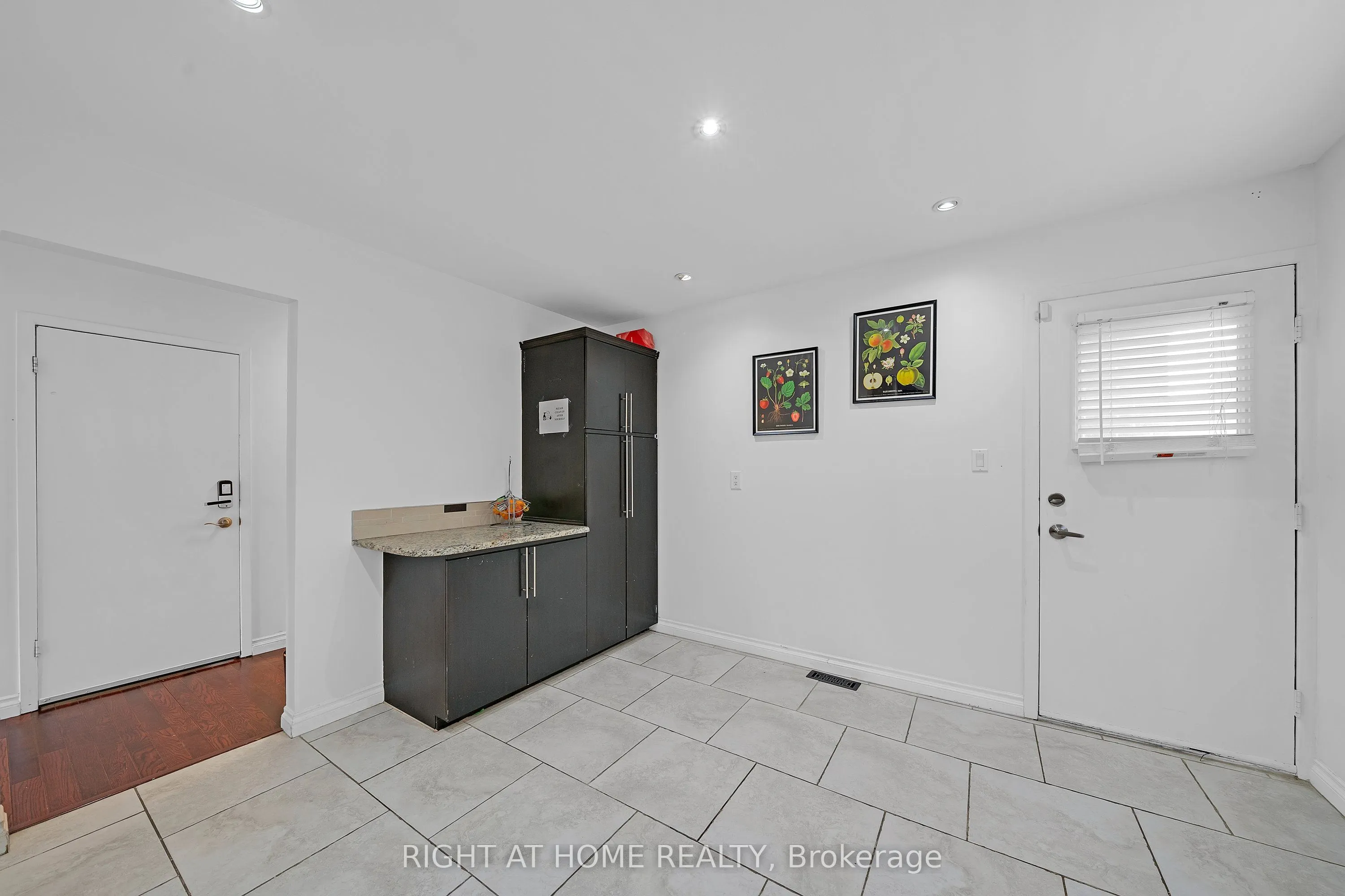 3241 Mccarthy Court