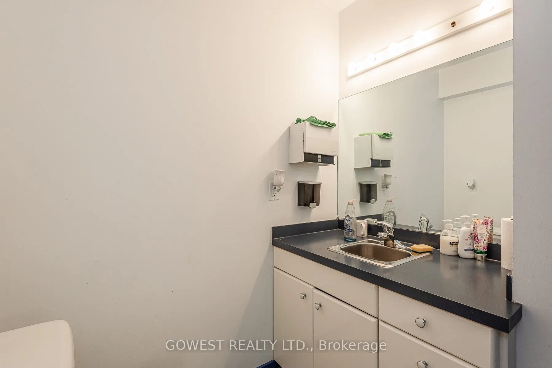 141 Roncesvalles Avenue #2 &3 Floor