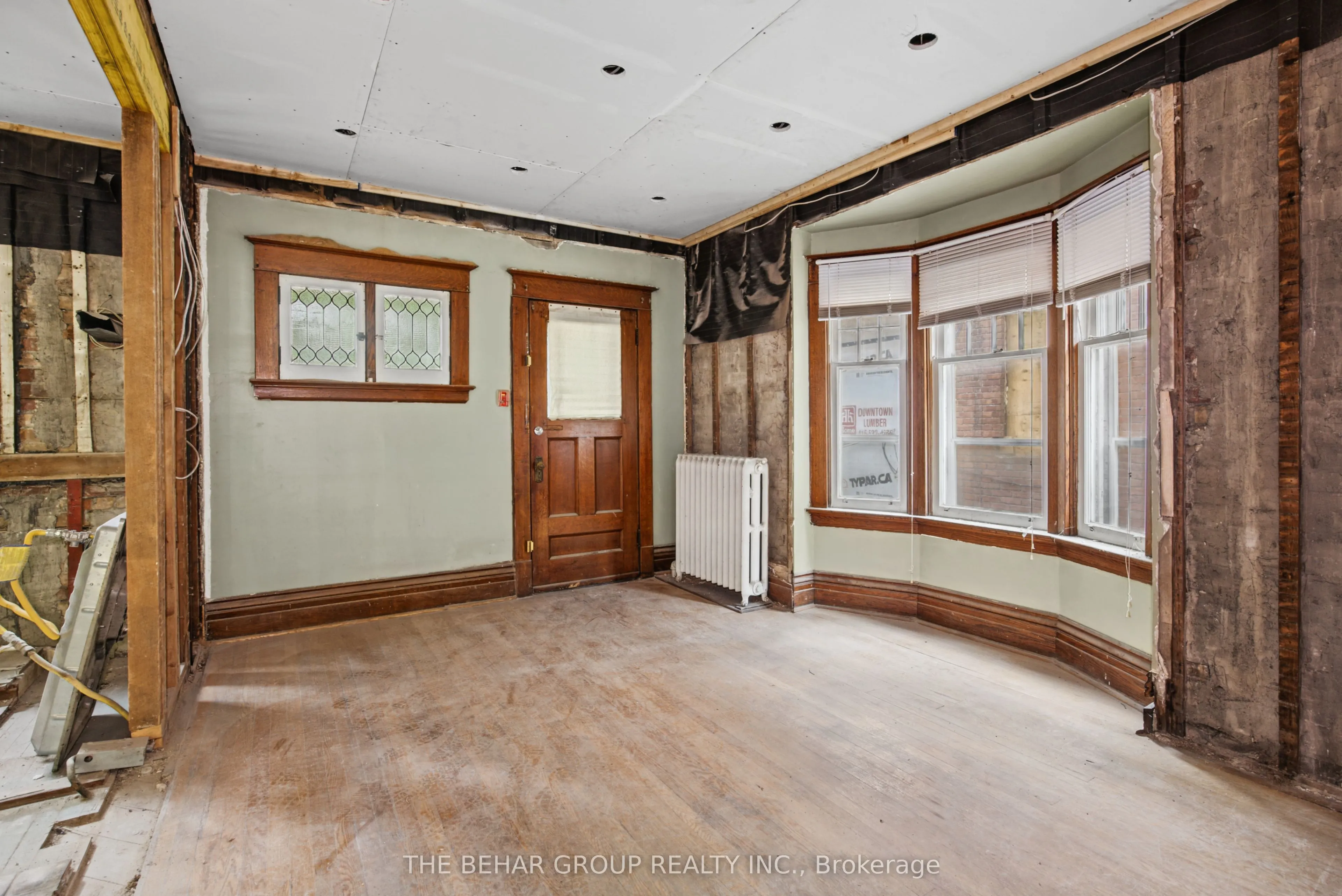 319 Indian Road