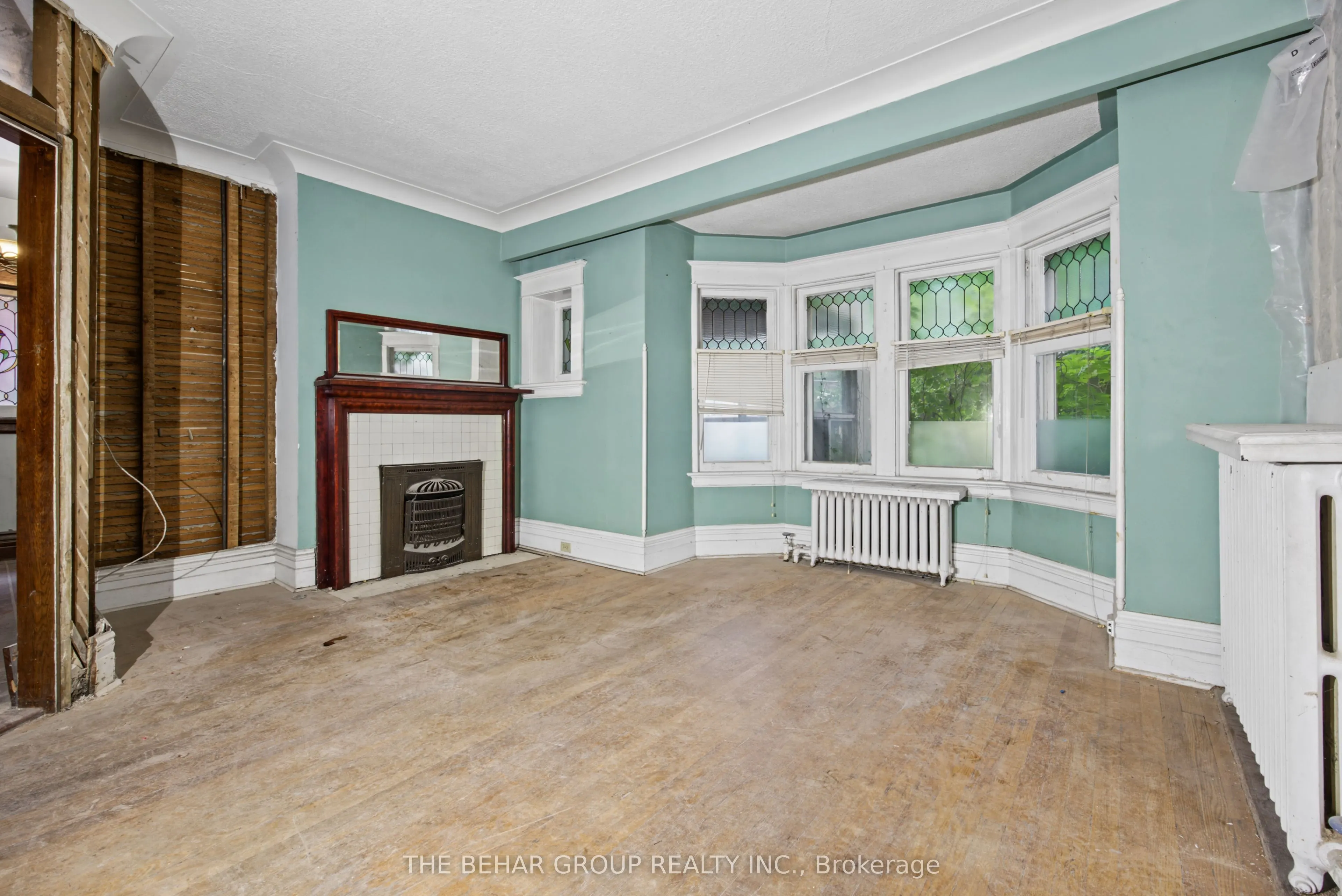 319 Indian Road