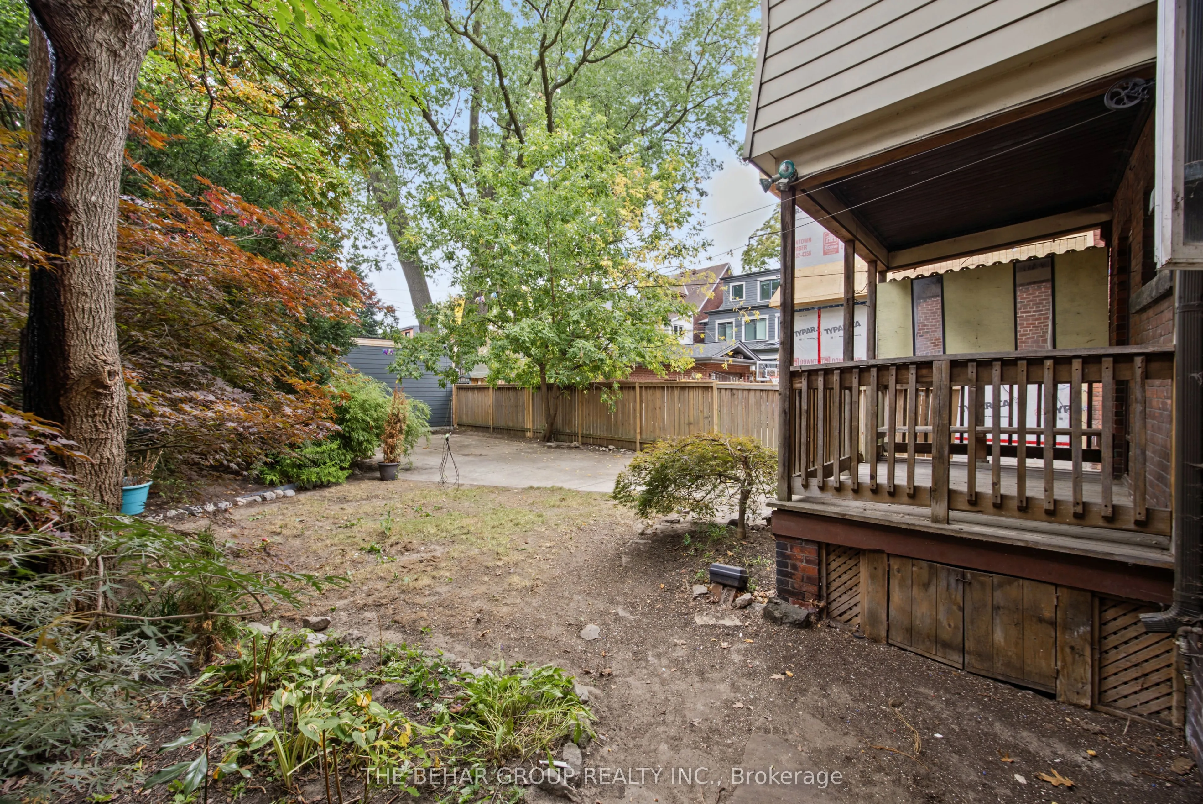 319 Indian Road