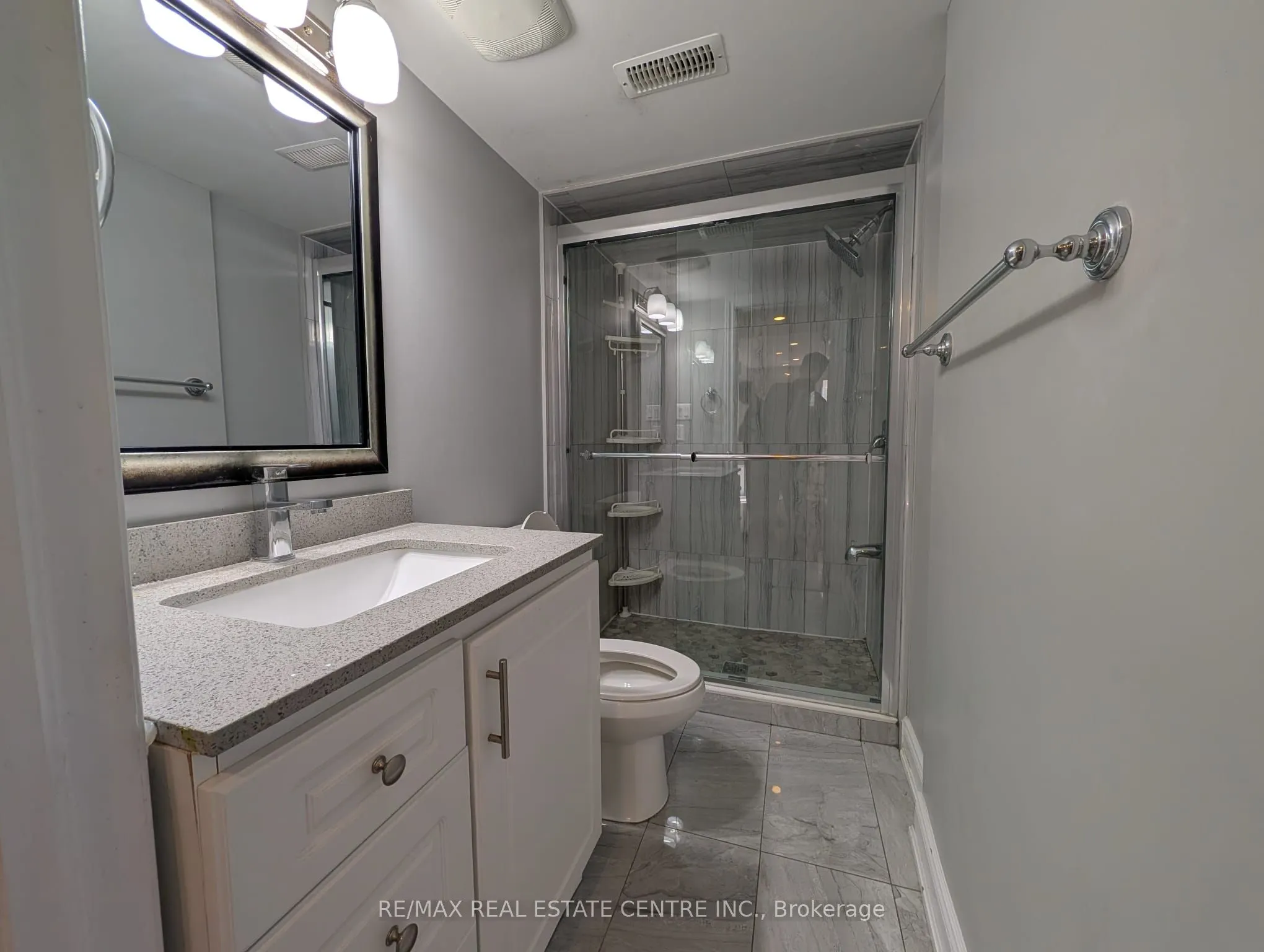 70 Showboat Crescent #BSMT