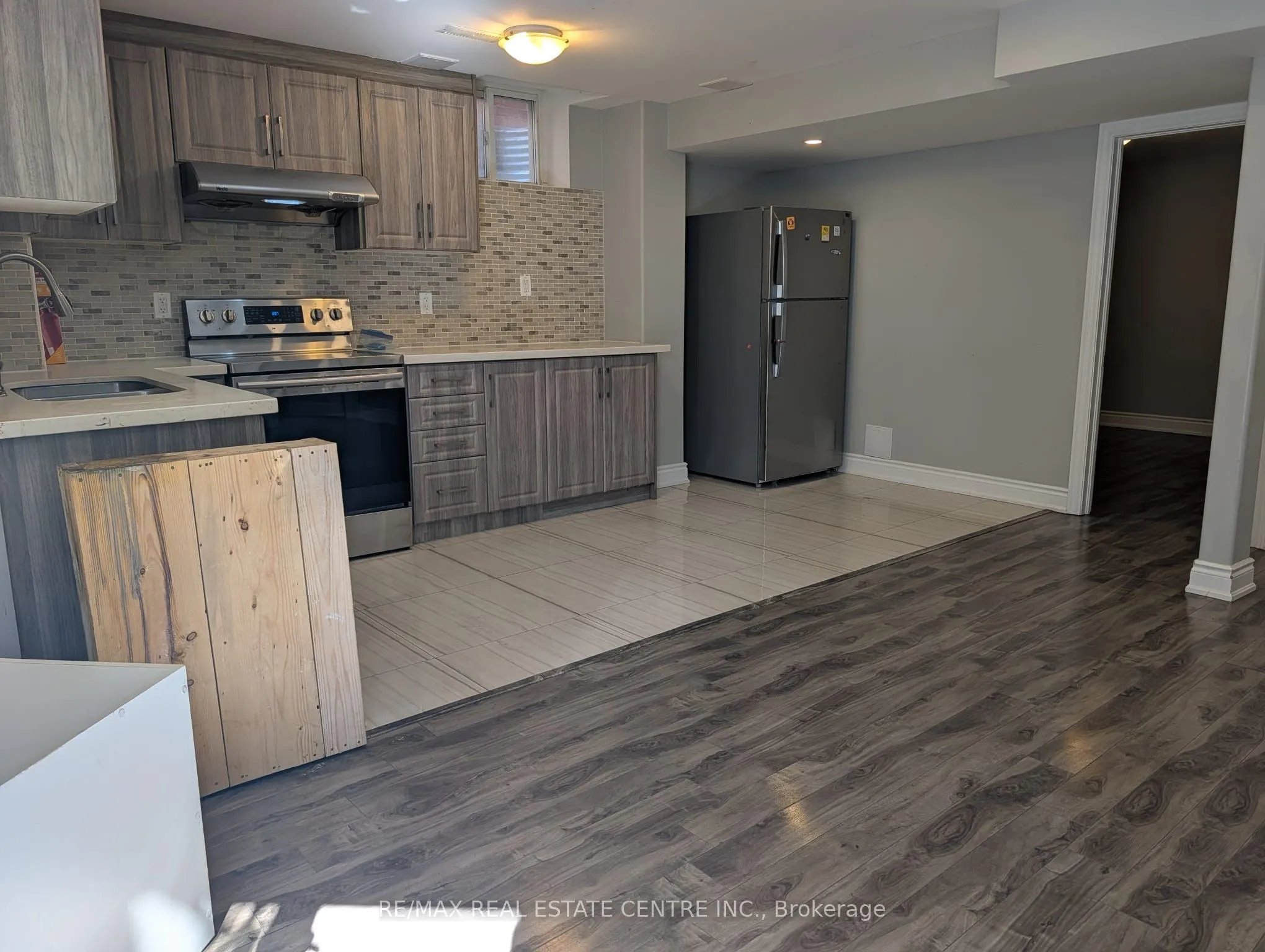 70 Showboat Crescent #BSMT