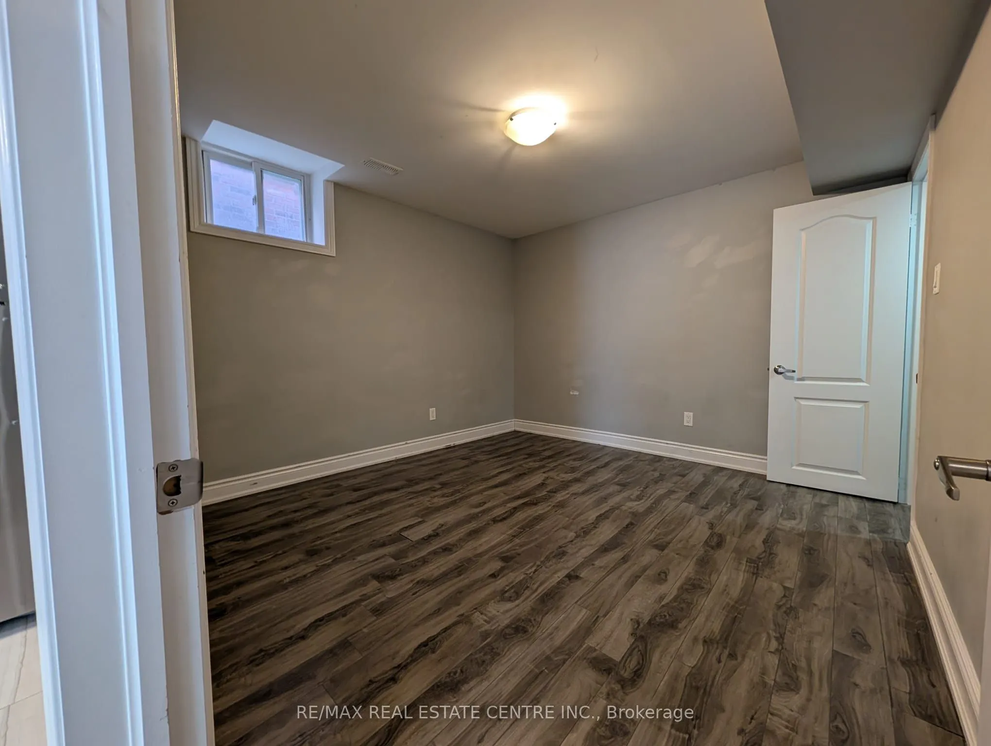 70 Showboat Crescent #BSMT