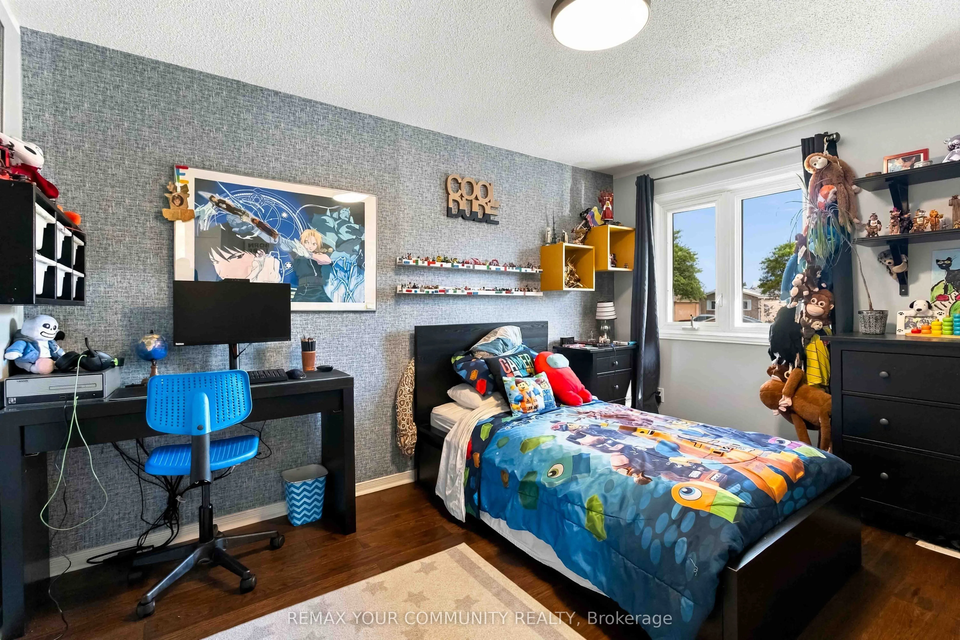 7013 Hickling Crescent