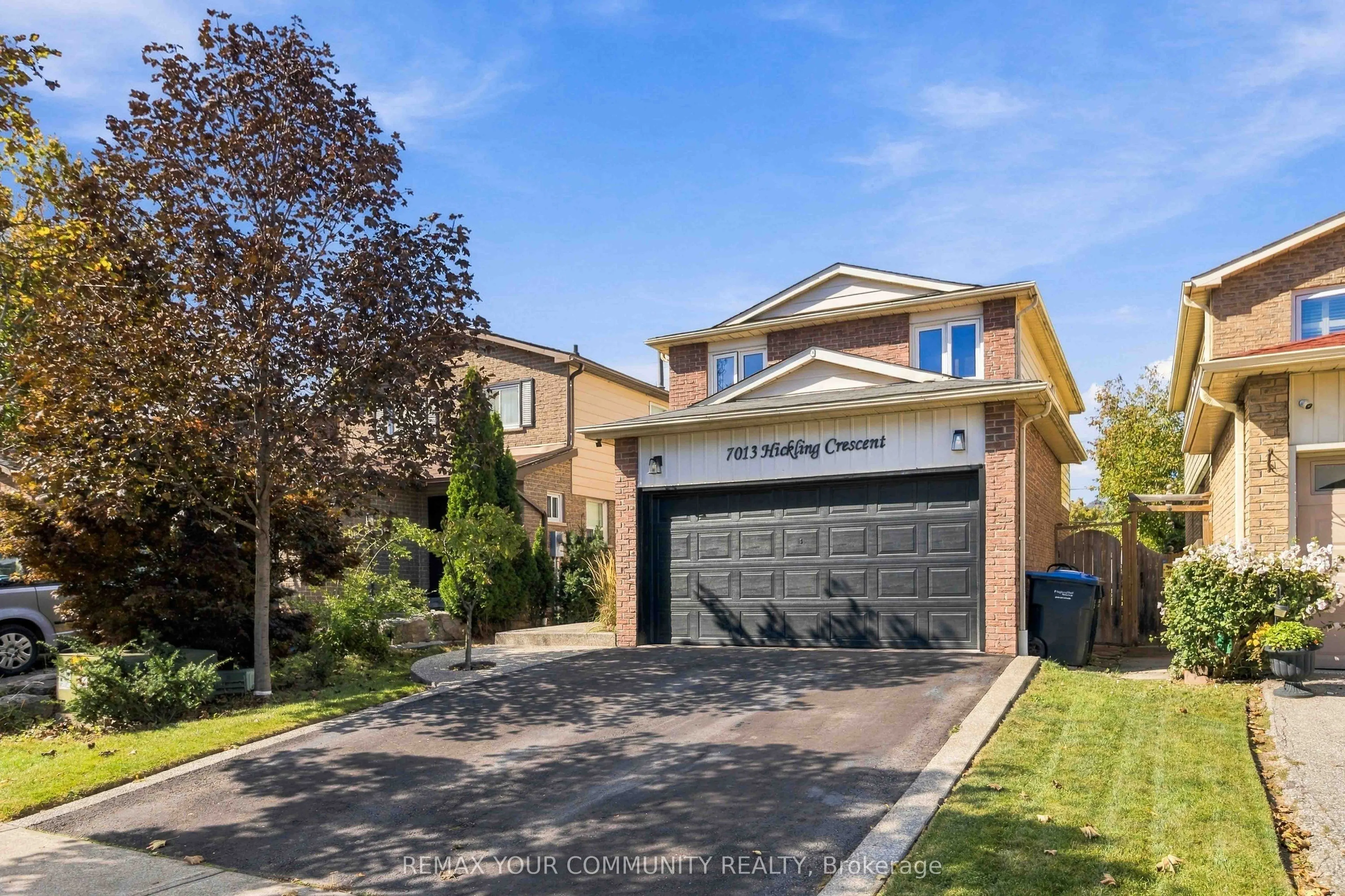 7013 Hickling Crescent