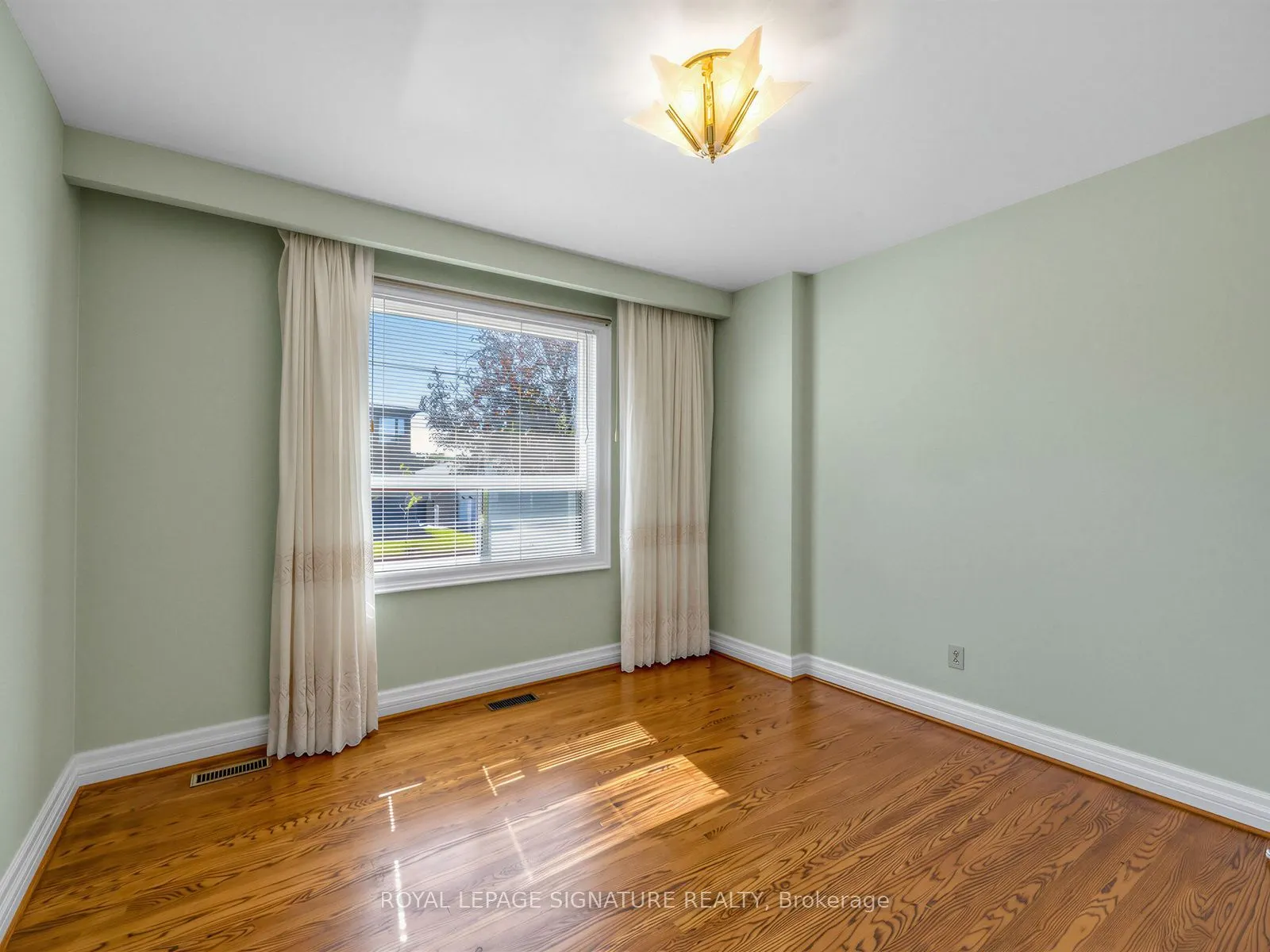 39 Buxton Road