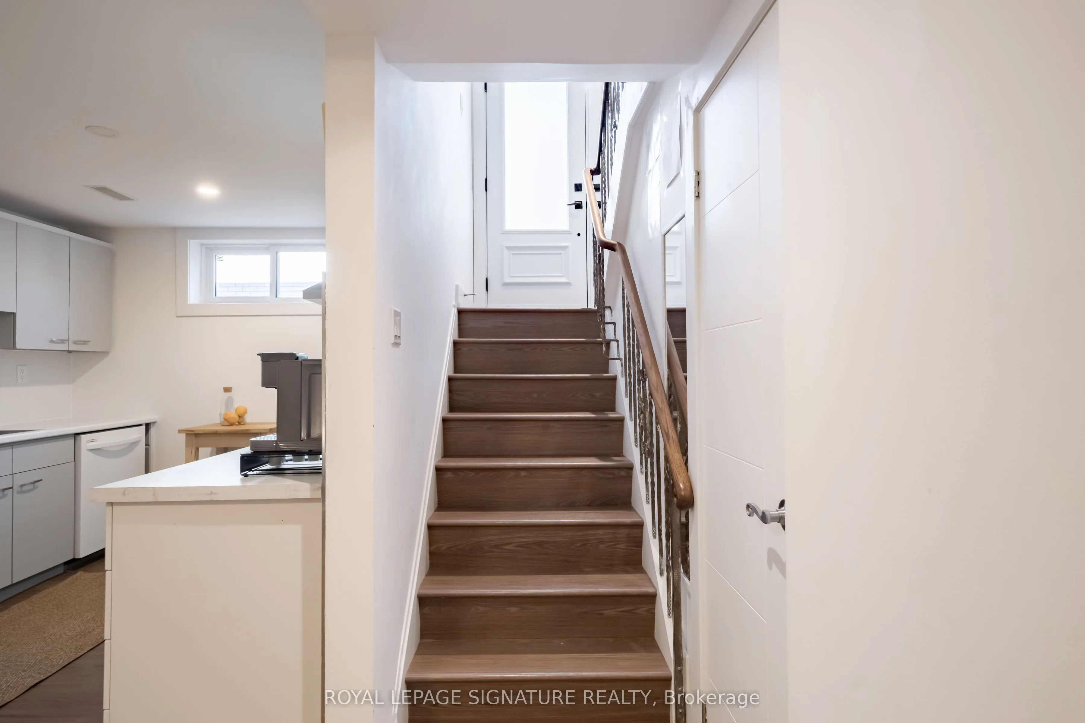 3510 Burningelm Crescent