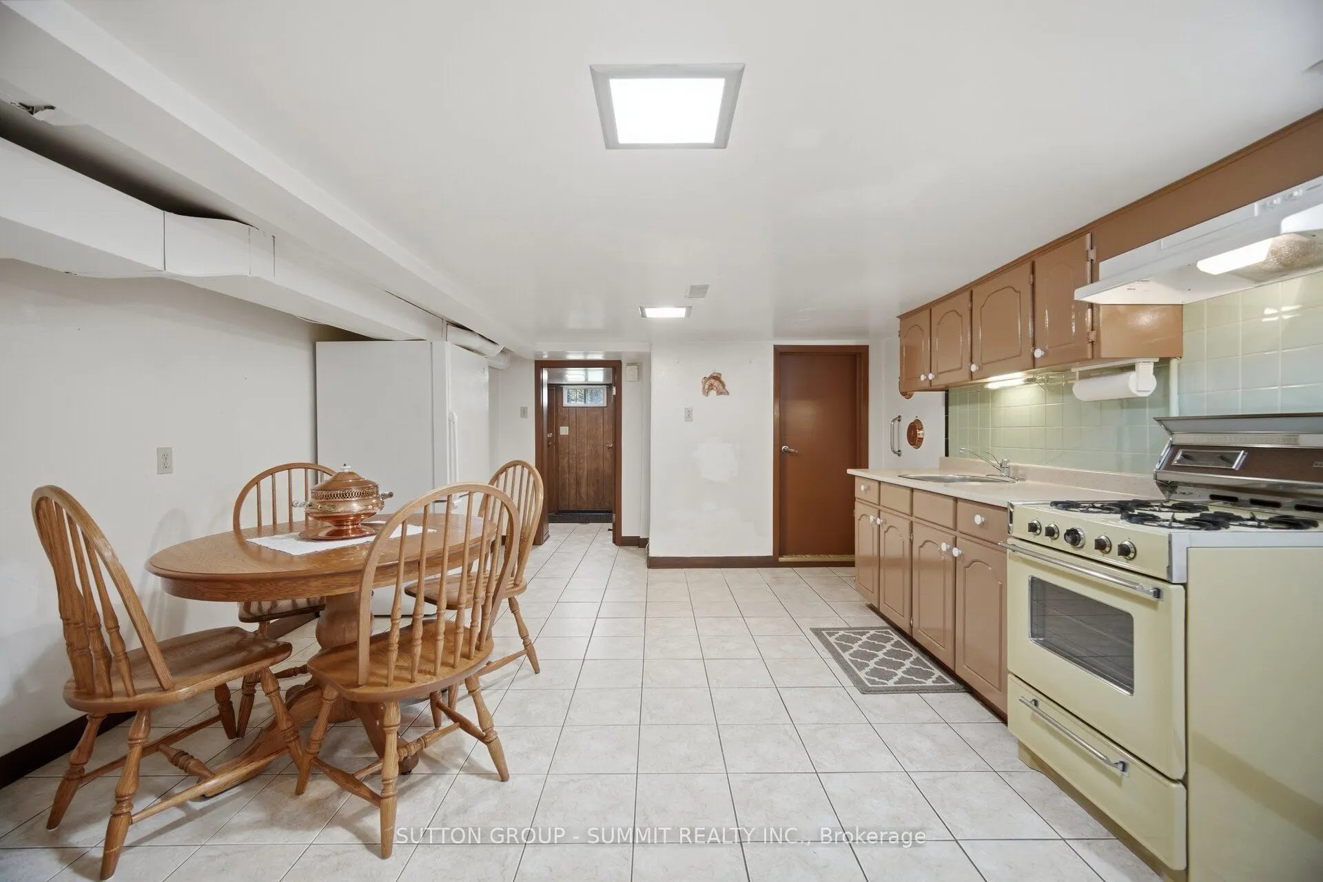 28 SYMINGTON Avenue