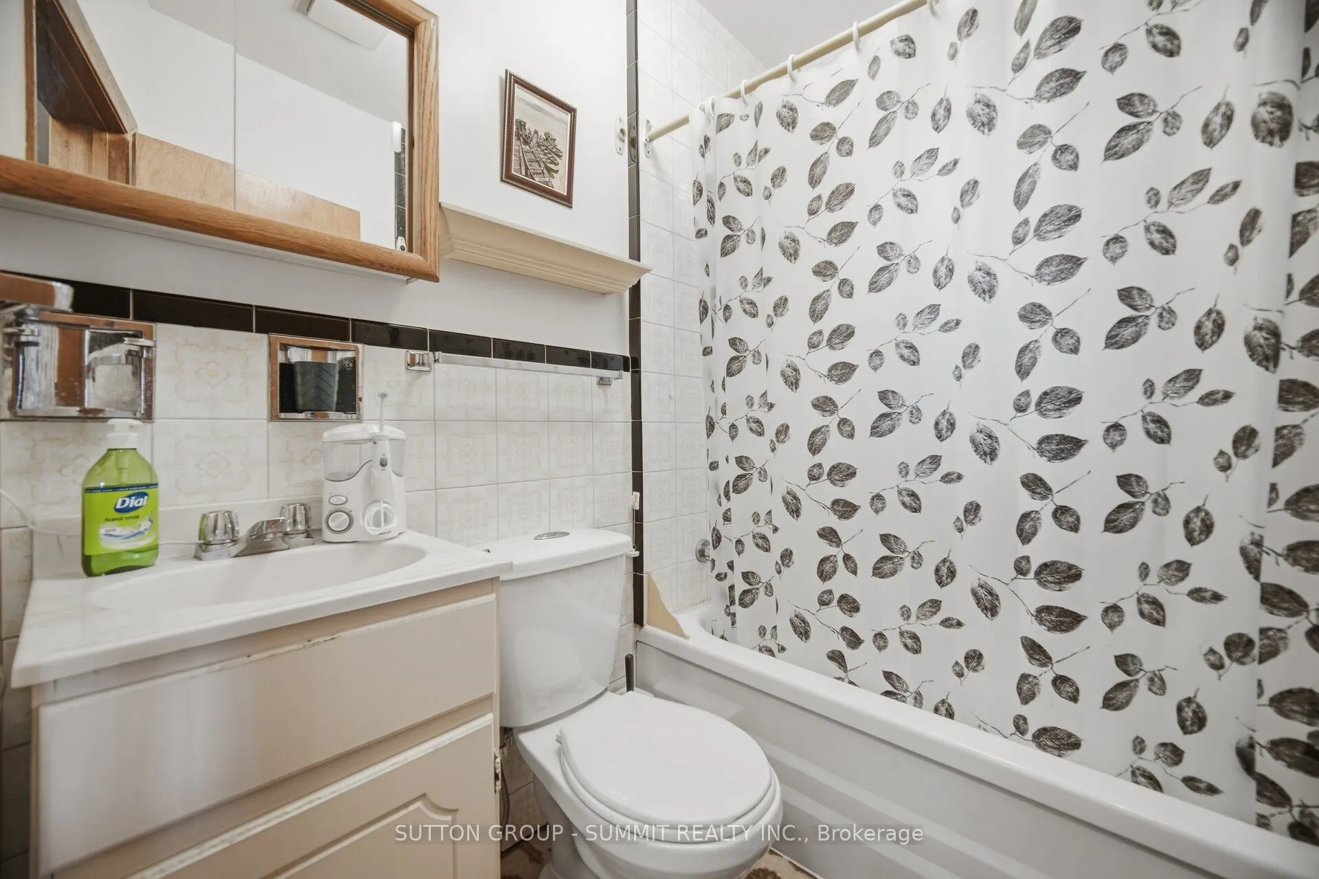 28 SYMINGTON Avenue