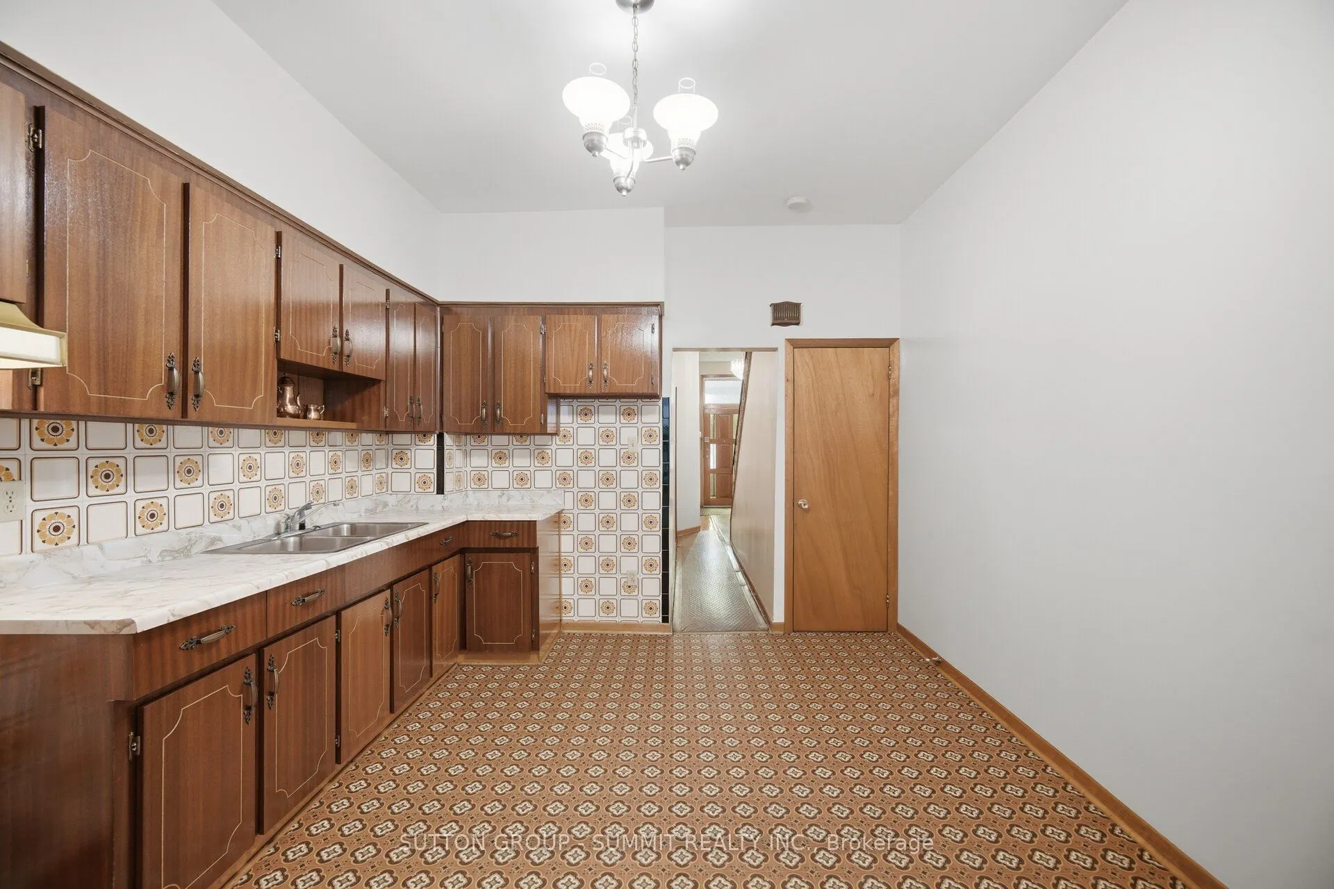 28 SYMINGTON Avenue