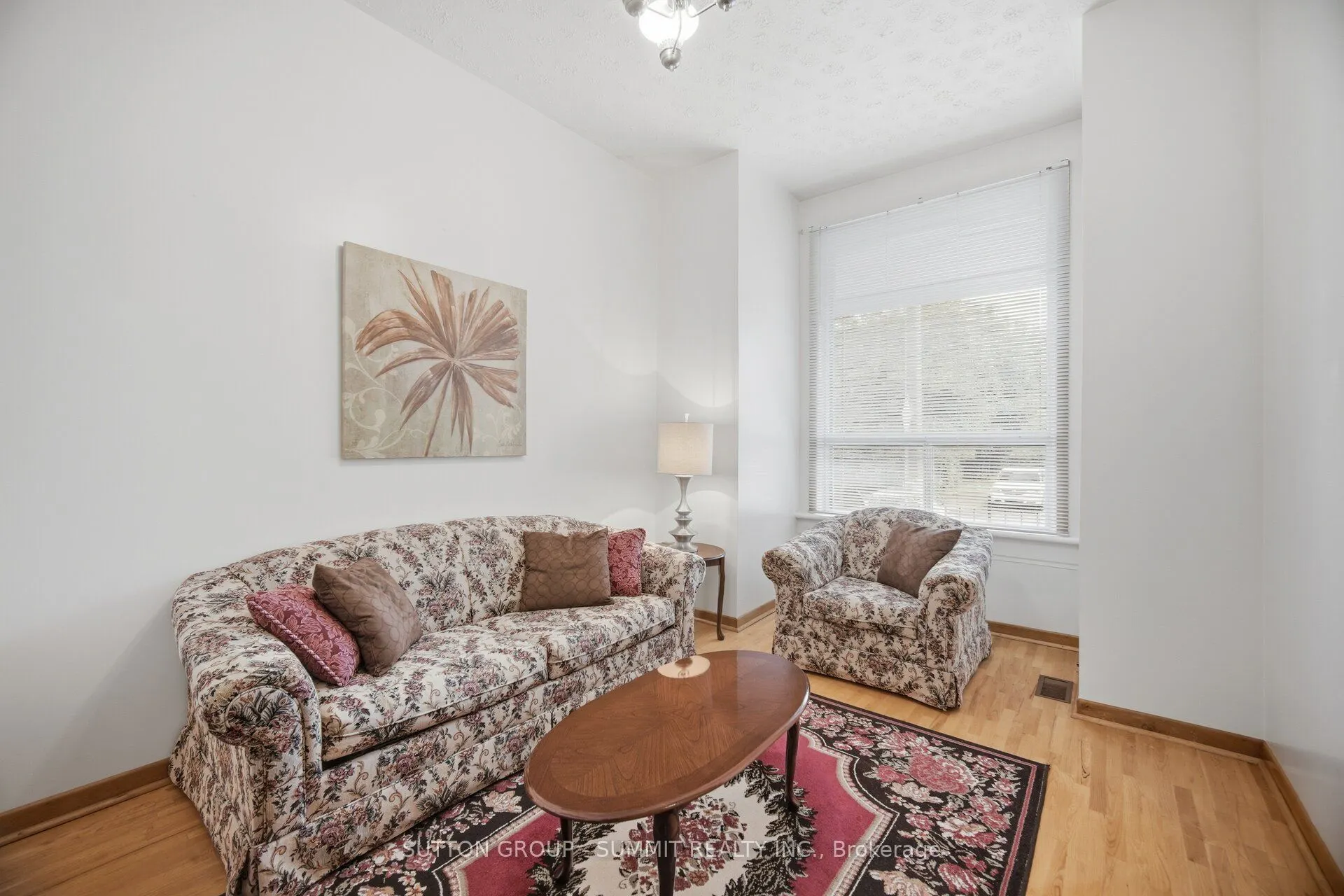 28 SYMINGTON Avenue