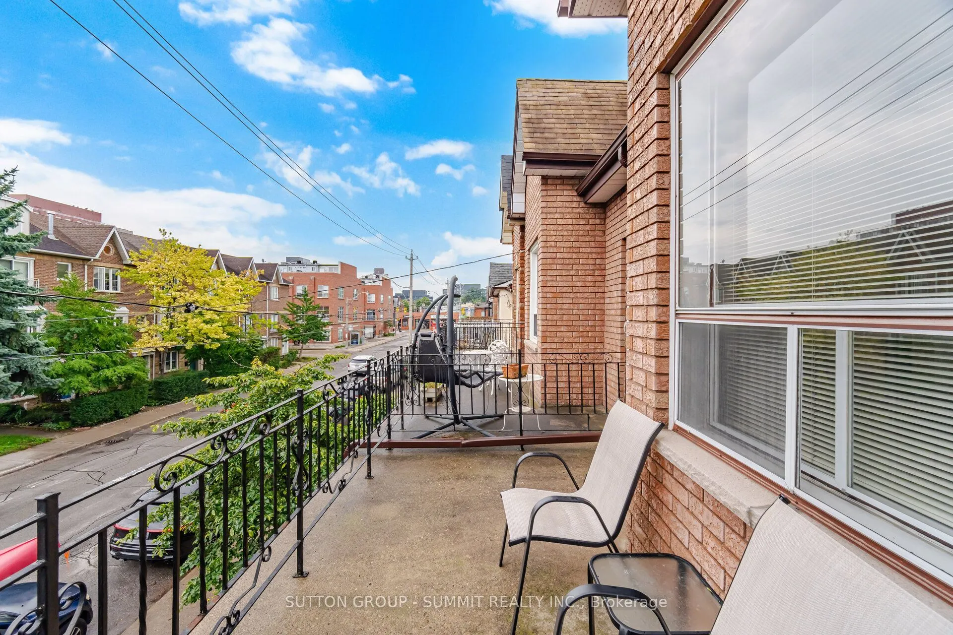 28 SYMINGTON Avenue