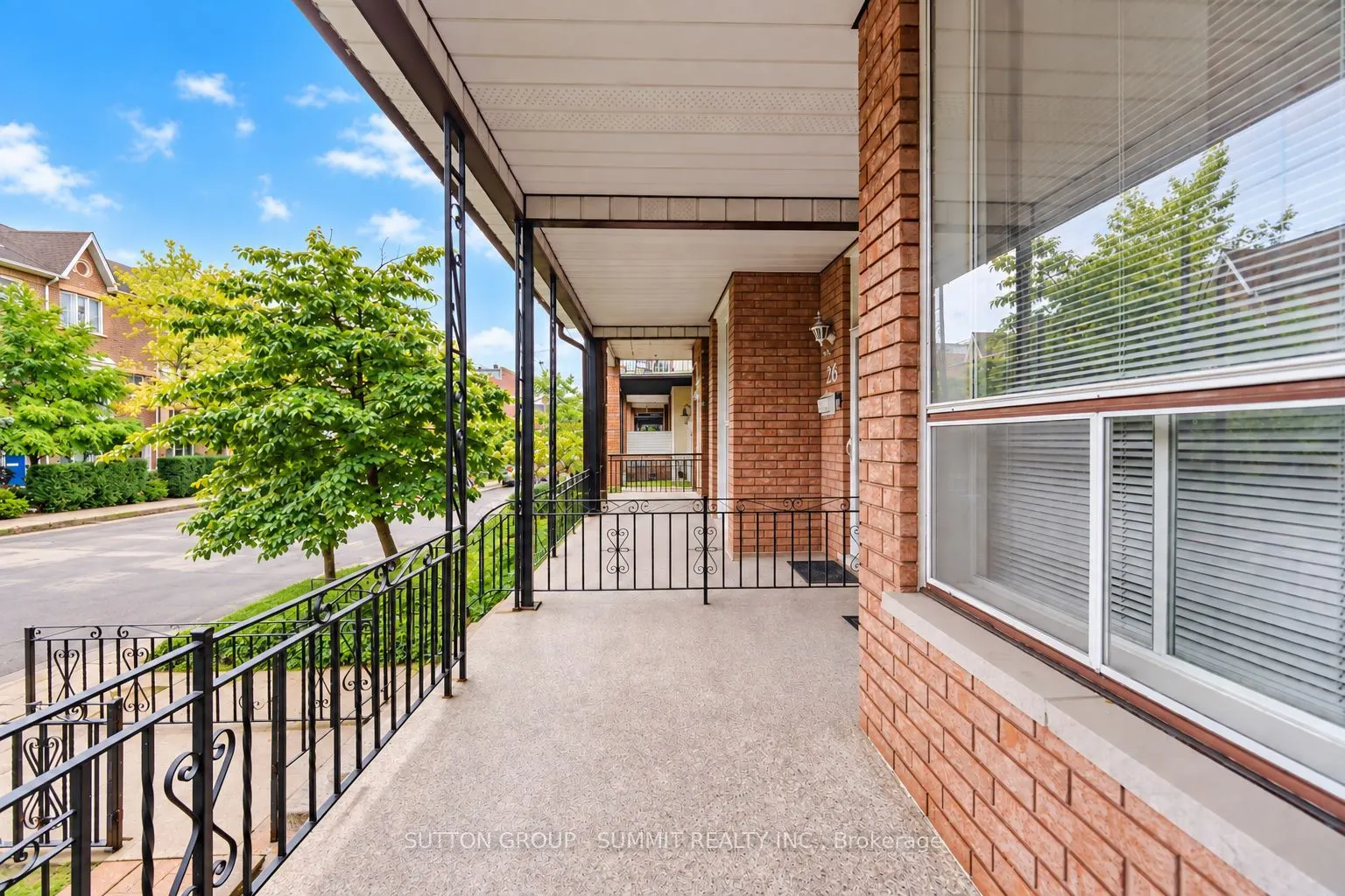 28 SYMINGTON Avenue