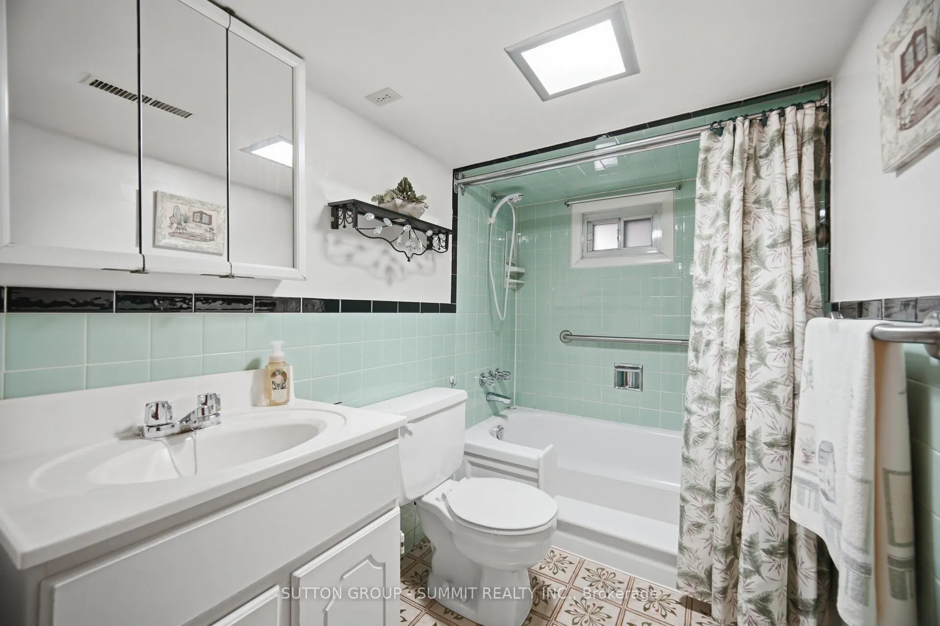 28 SYMINGTON Avenue