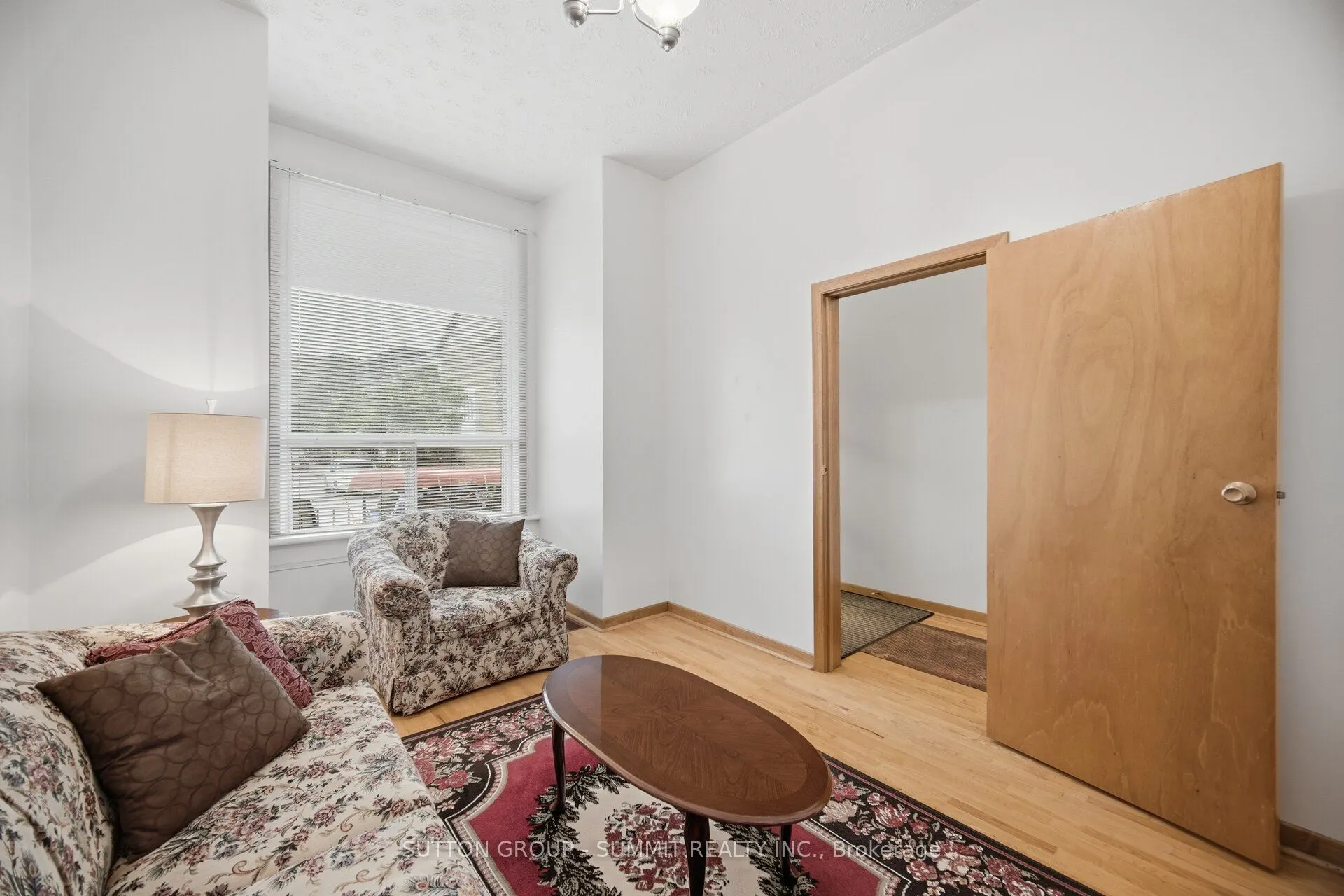 28 SYMINGTON Avenue