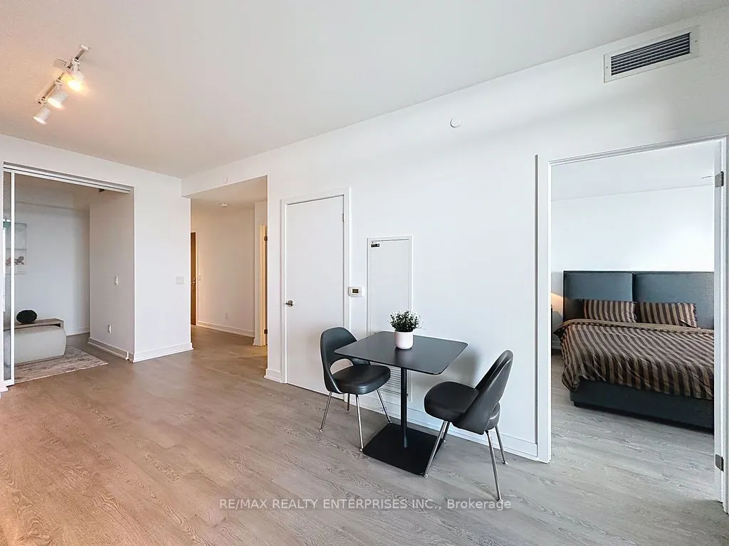 1926 Lake Shore Boulevard W #3607