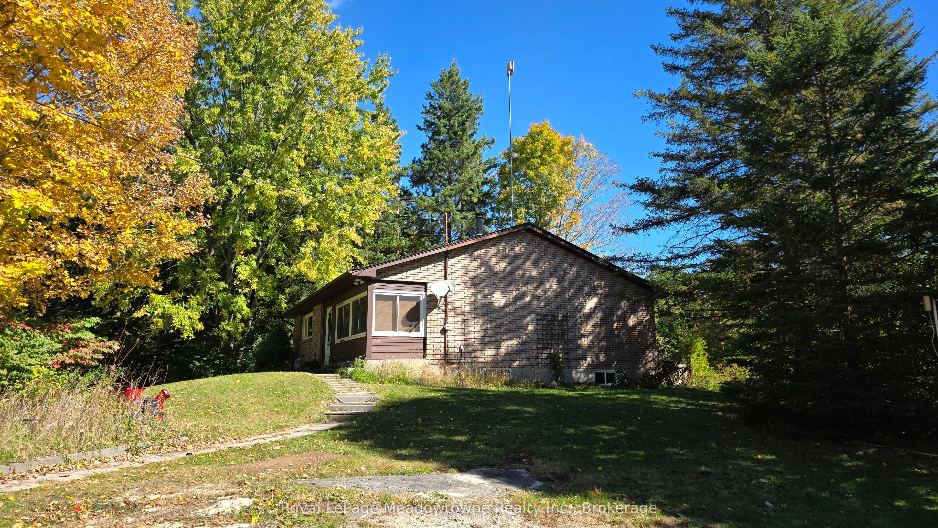 4202 15 Side Road