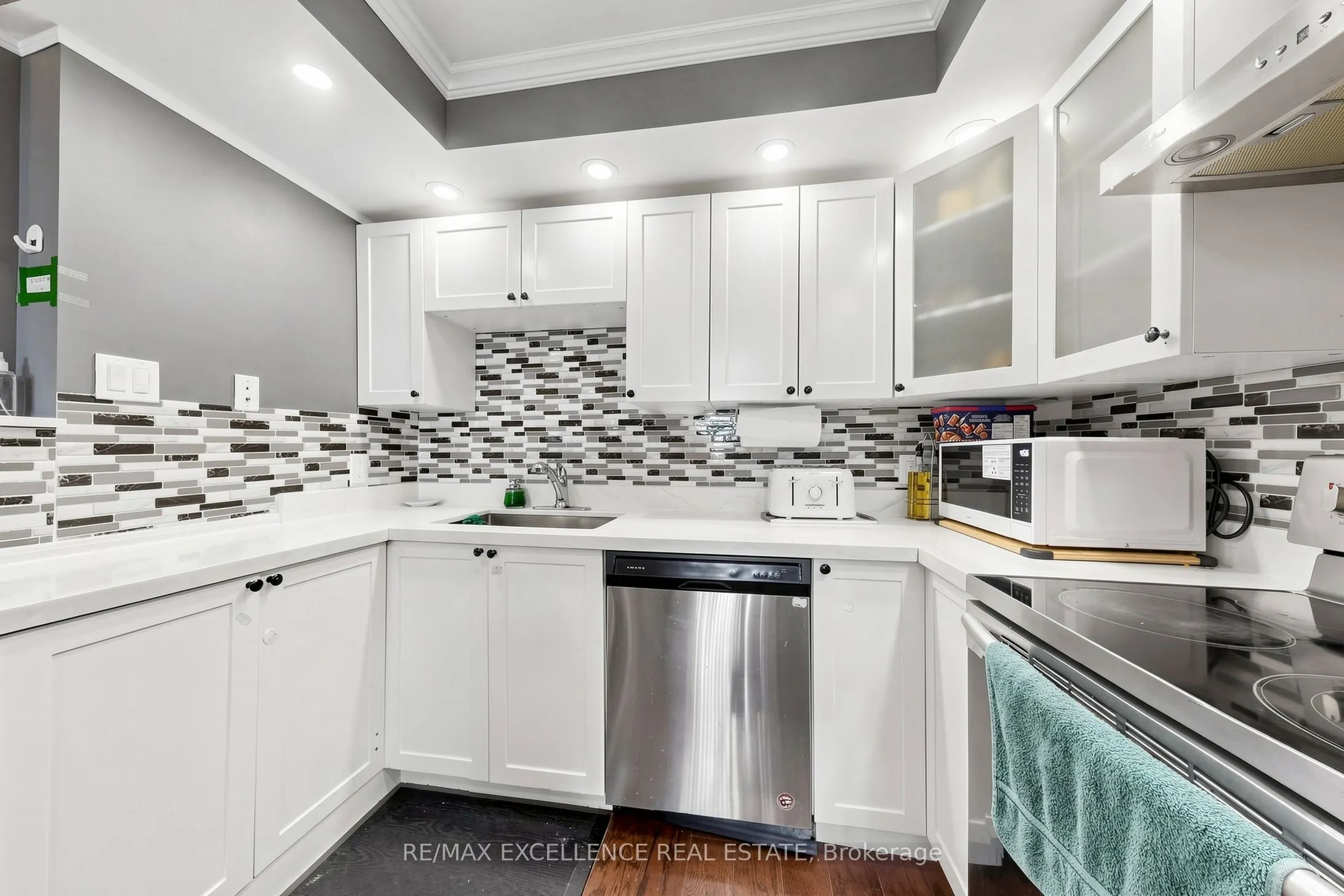 6 Humberline Drive #524