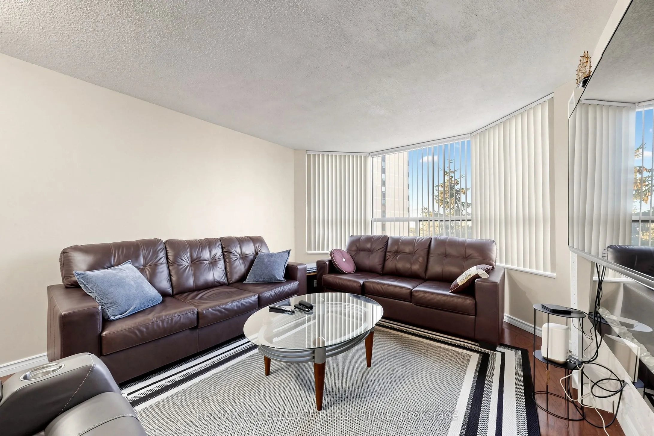 6 Humberline Drive #524