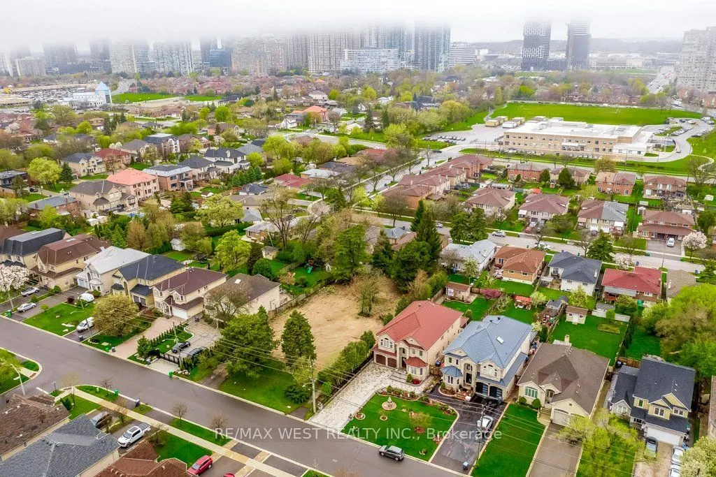 101 (Part Lot 2) Fairview Road W