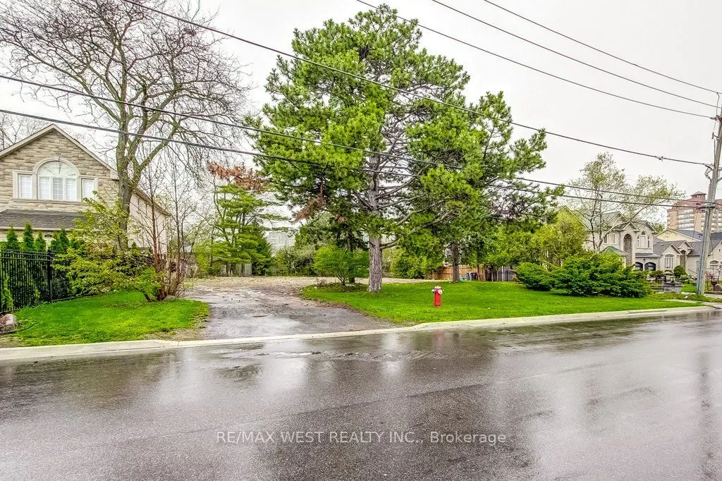 101 (Part Lot 2) Fairview Road W