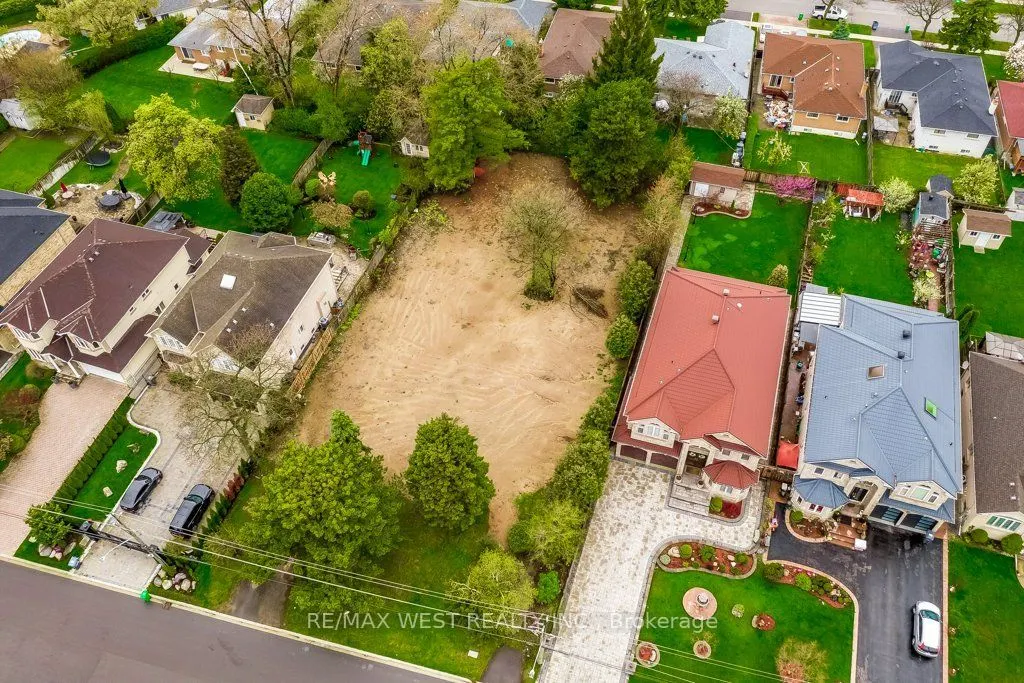 101 (Part Lot 1) Fairview Road W